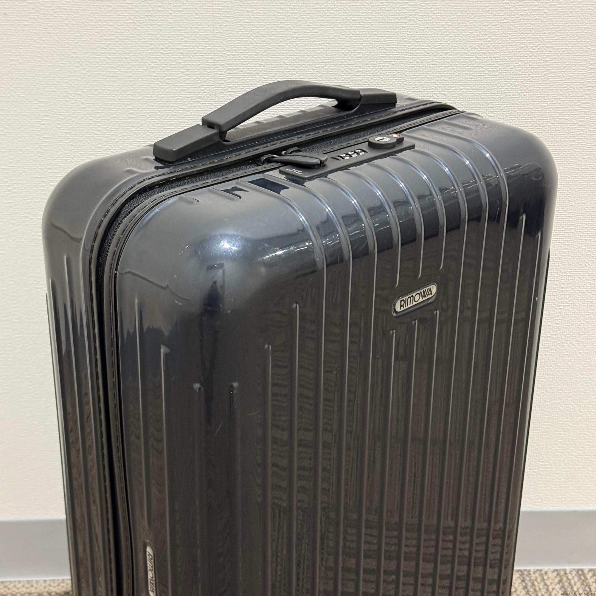 リモワ サルサエアー 中古美品 825.52-3 33リットル 4輪