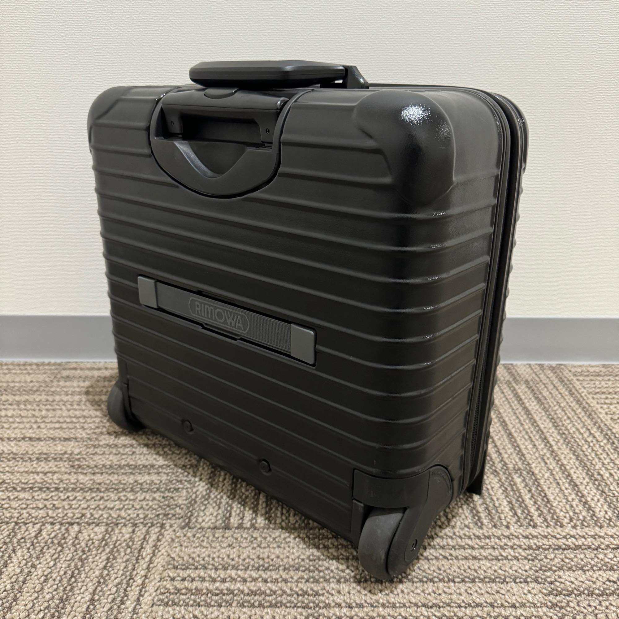 リモワ サルサ 中古美品 851.40-3 23リットル 2輪