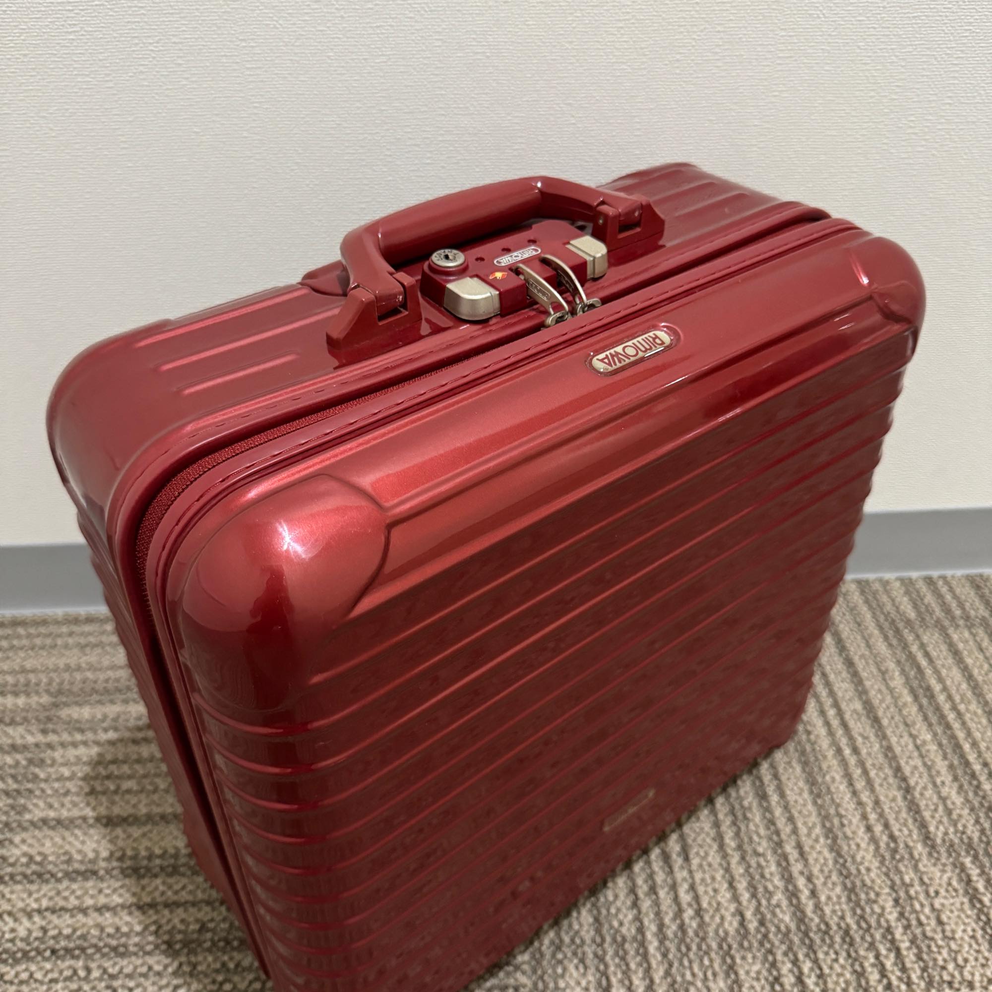 リモワ サルサデラックス U853.40-3 中古美品 25リットル 2輪