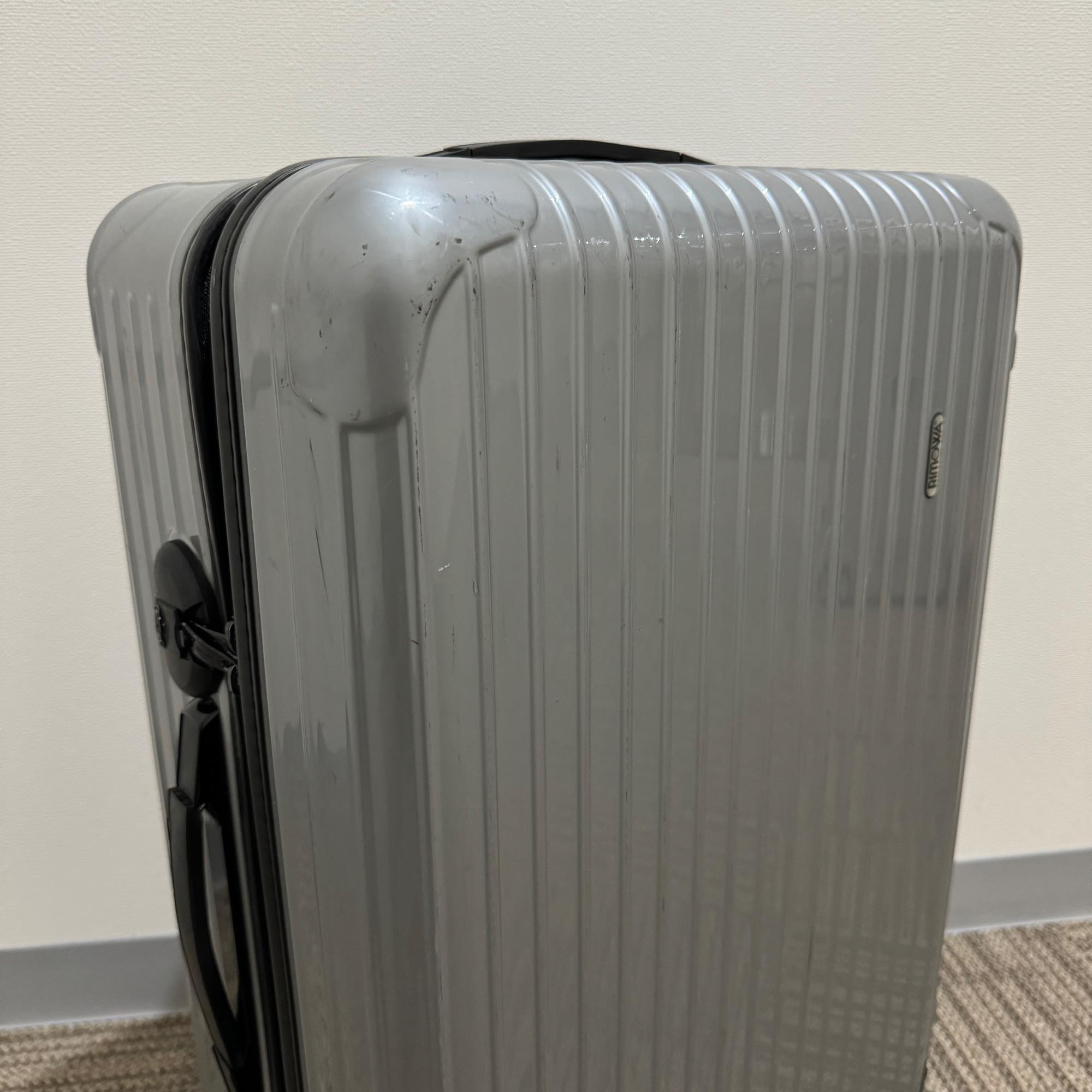 リモワ サルサ 中古商品 856.63-3 63リットル 2輪