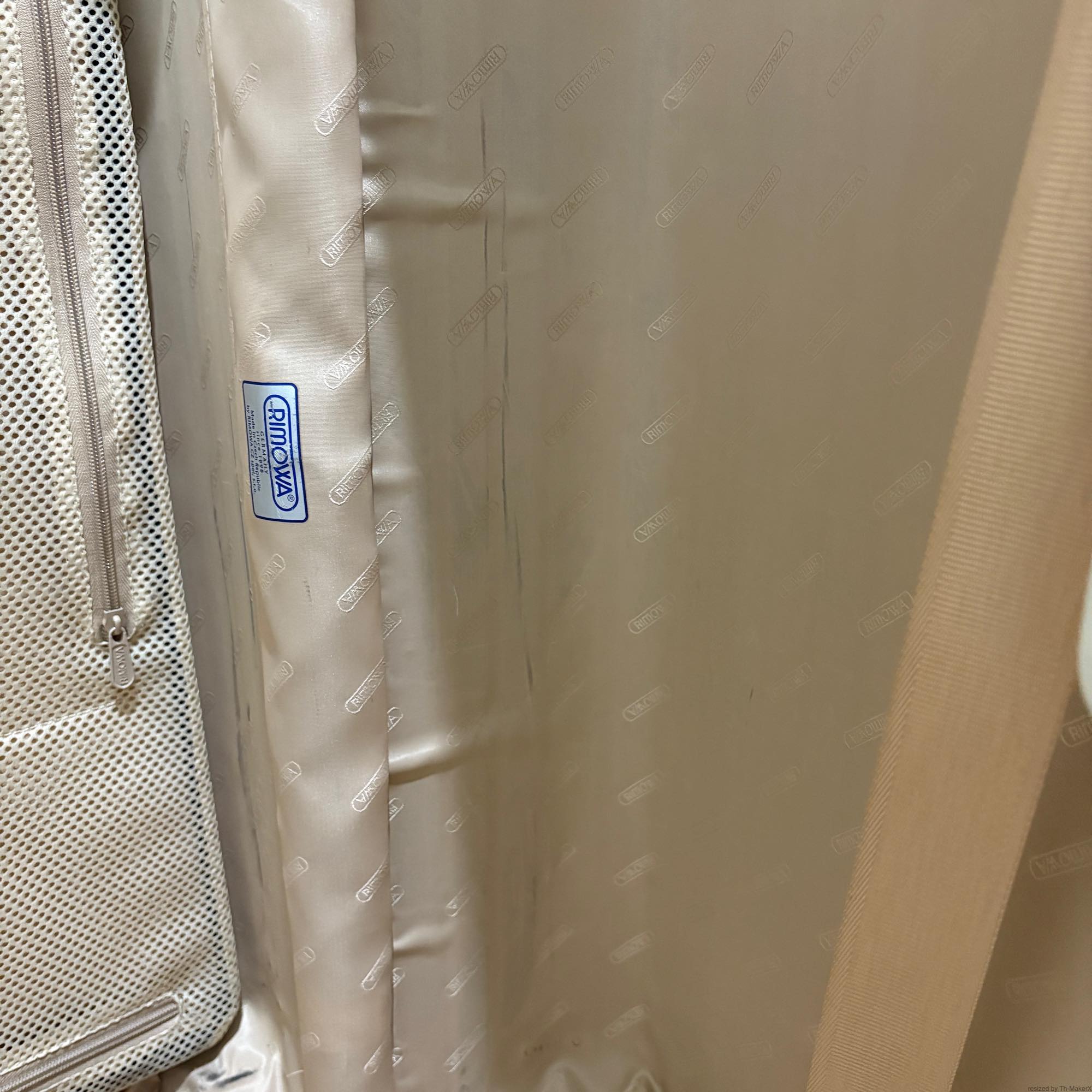 リモワ サルサデラックス 872.77-3 中古美品 104リットル 4輪