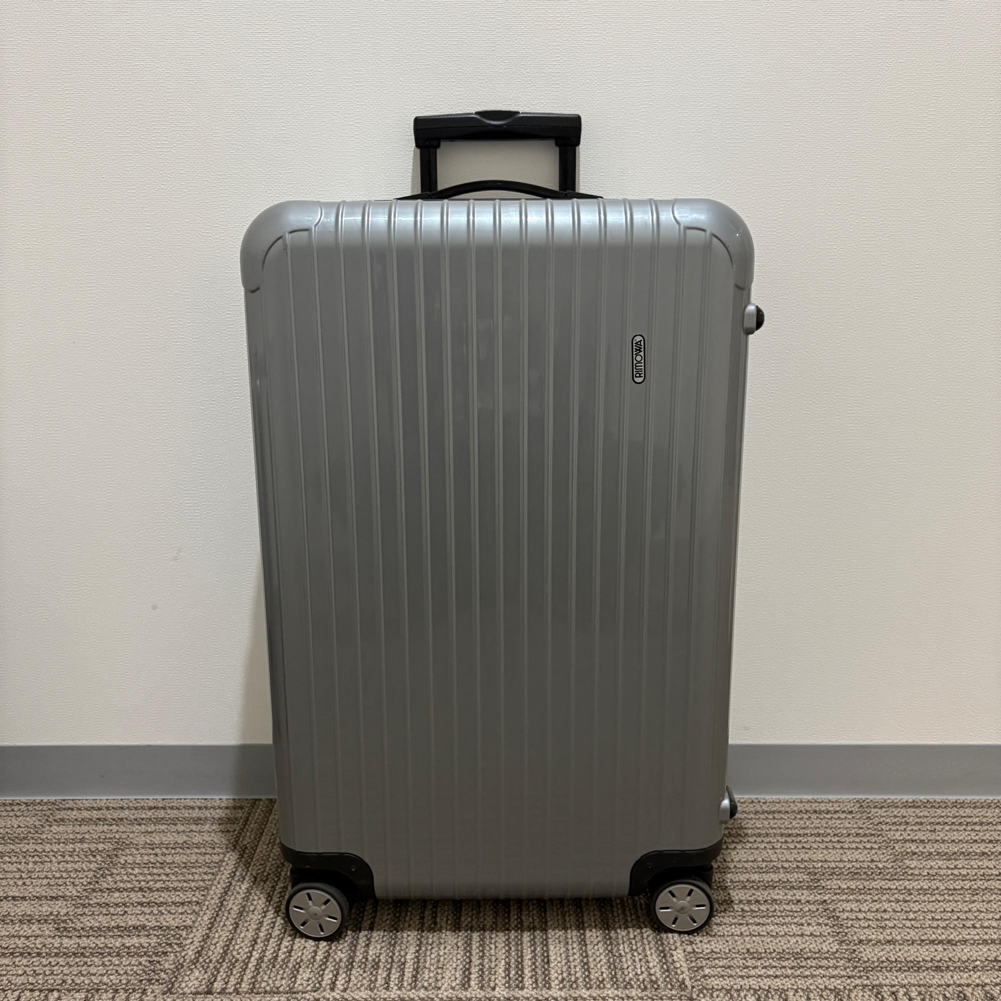 リモワ サルサ 876.70-3 82リットル 中古美品 4輪