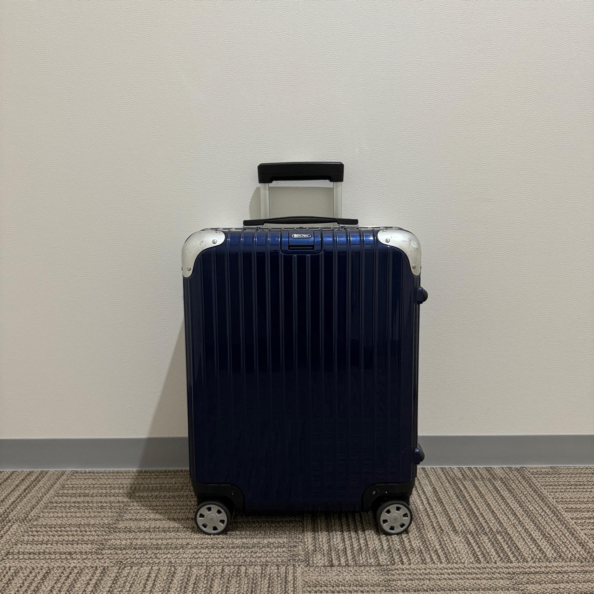 リモワ リンボ 891.56-3 中古美品 49リットル 4輪