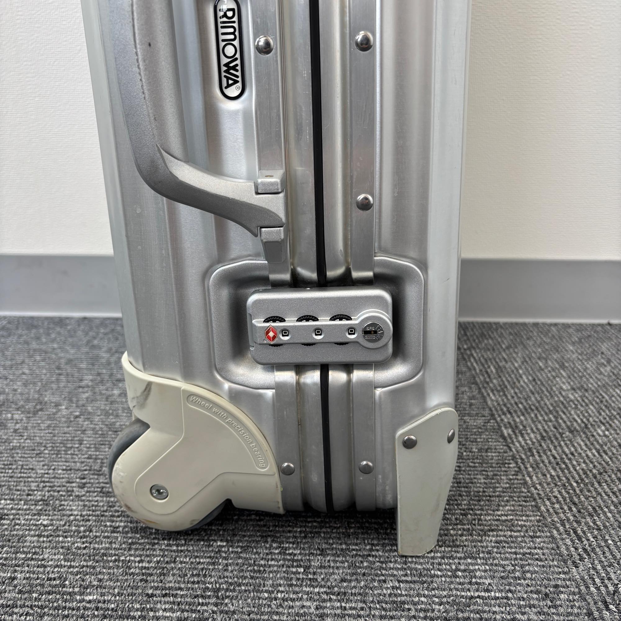 ルフトハンザ リモワ アルミニウム 919.52-3 中古美品 32リットル 2輪