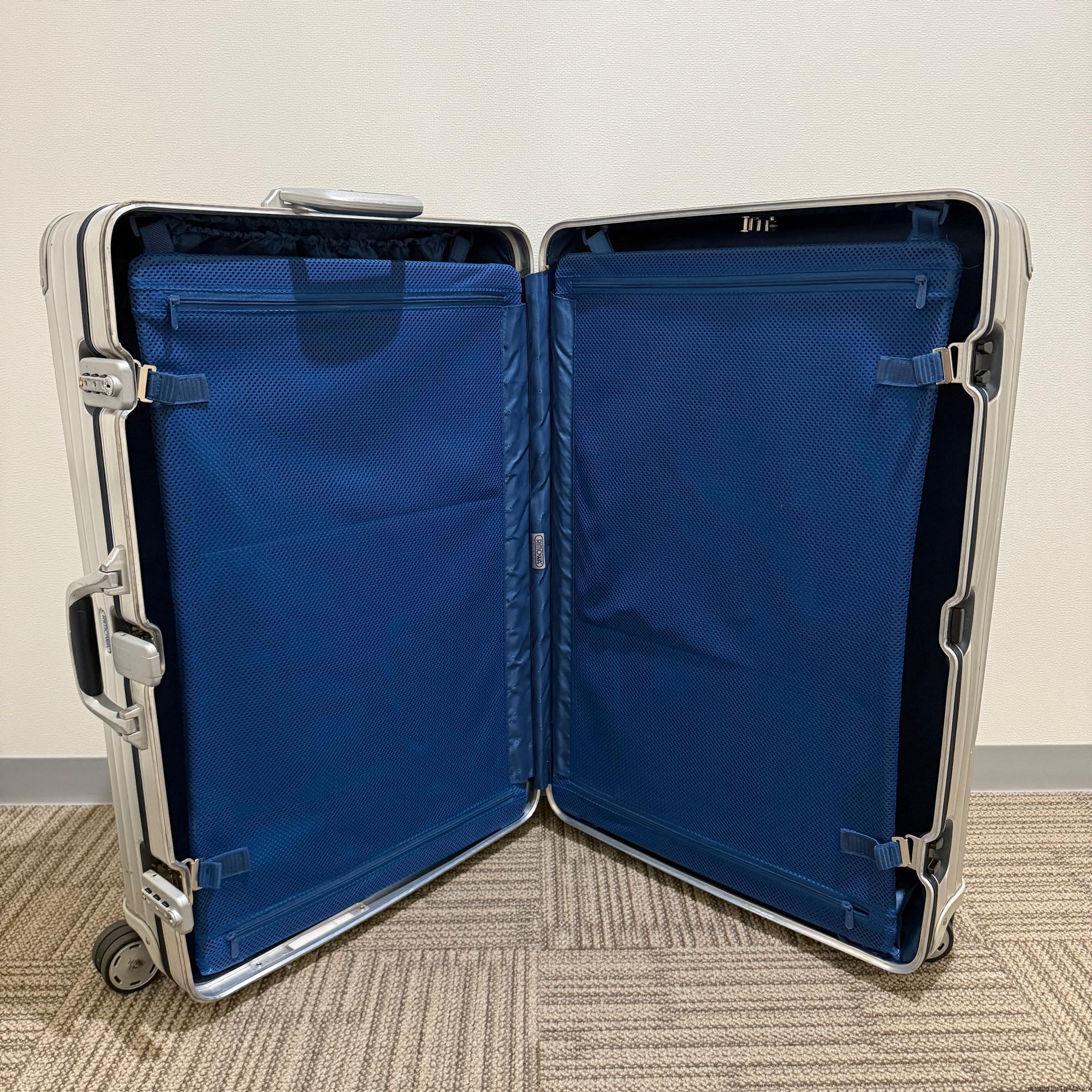 リモワ シルバーインテグラル 中古商品 U923.77-3 104リットル 4輪