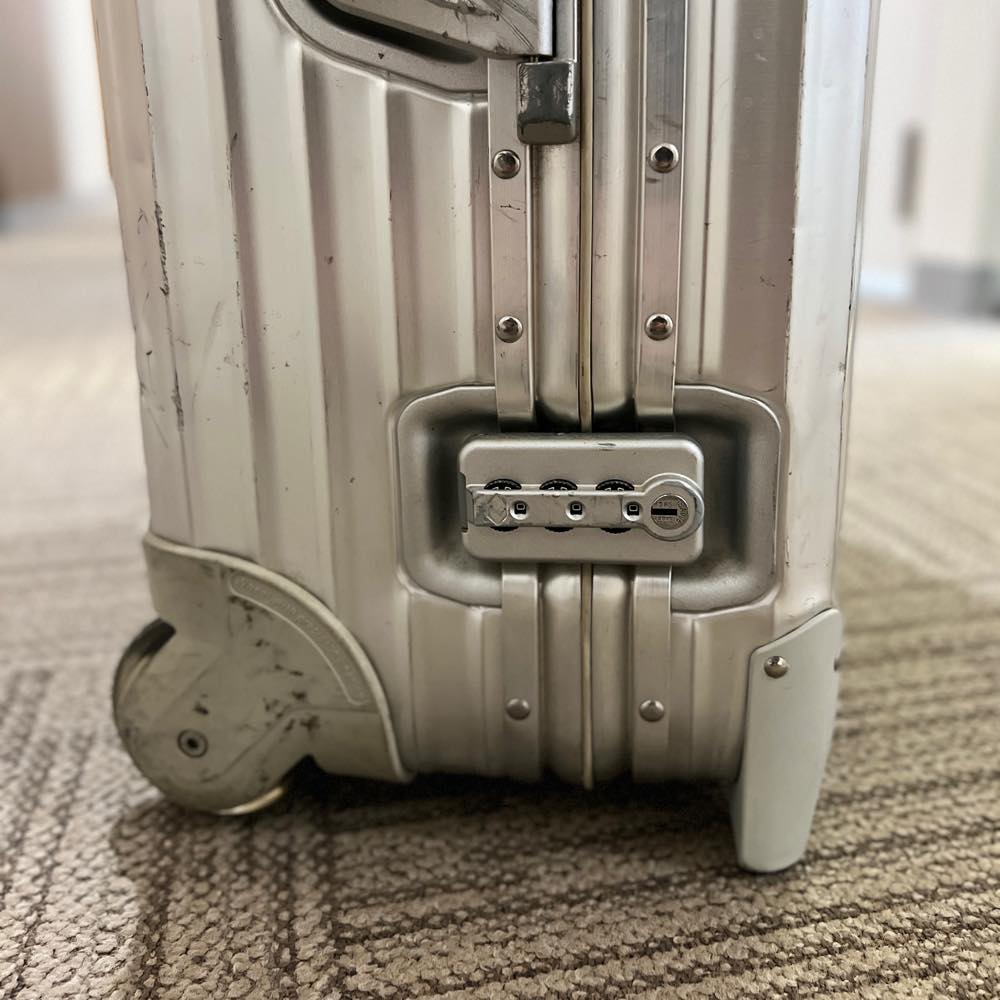 リモワ トパーズ 中古商品 U930.63-3 63リットル 2輪