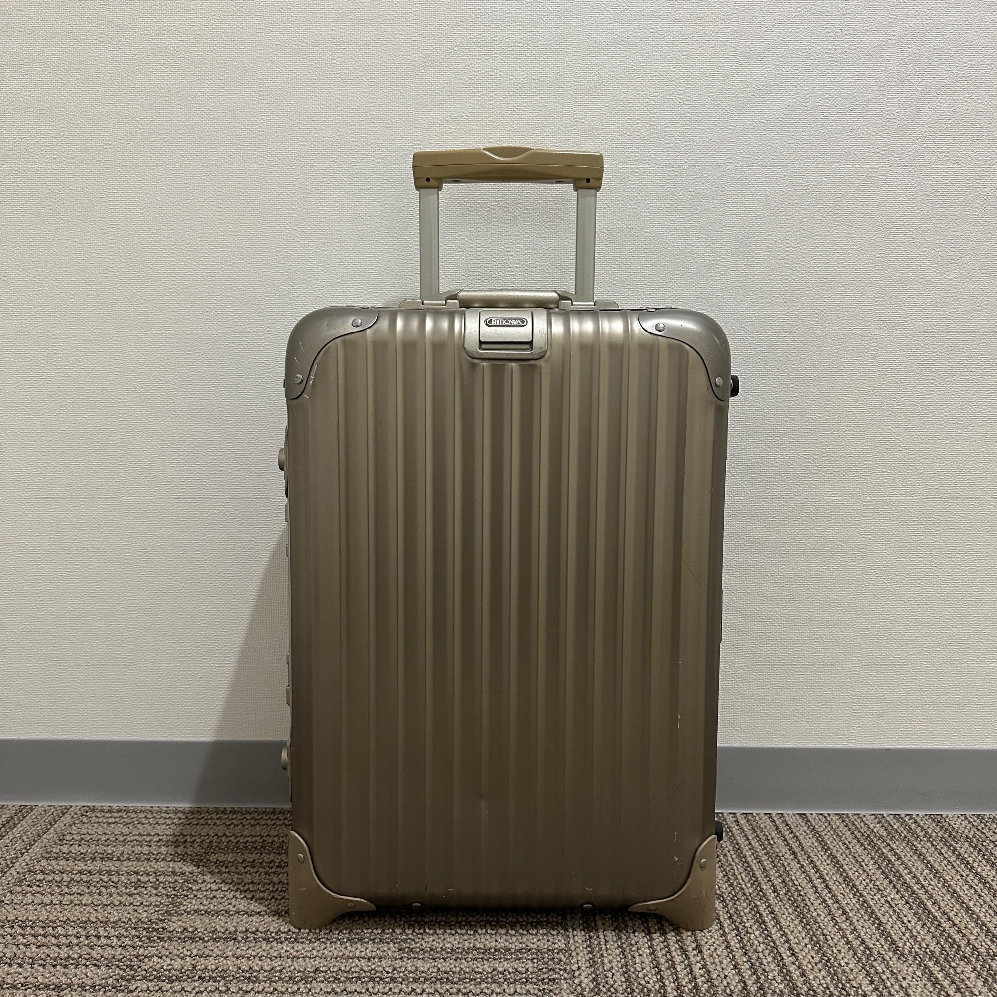 リモワ トパーズプレミアム 944.52-3 中古美品 32リットル 2輪