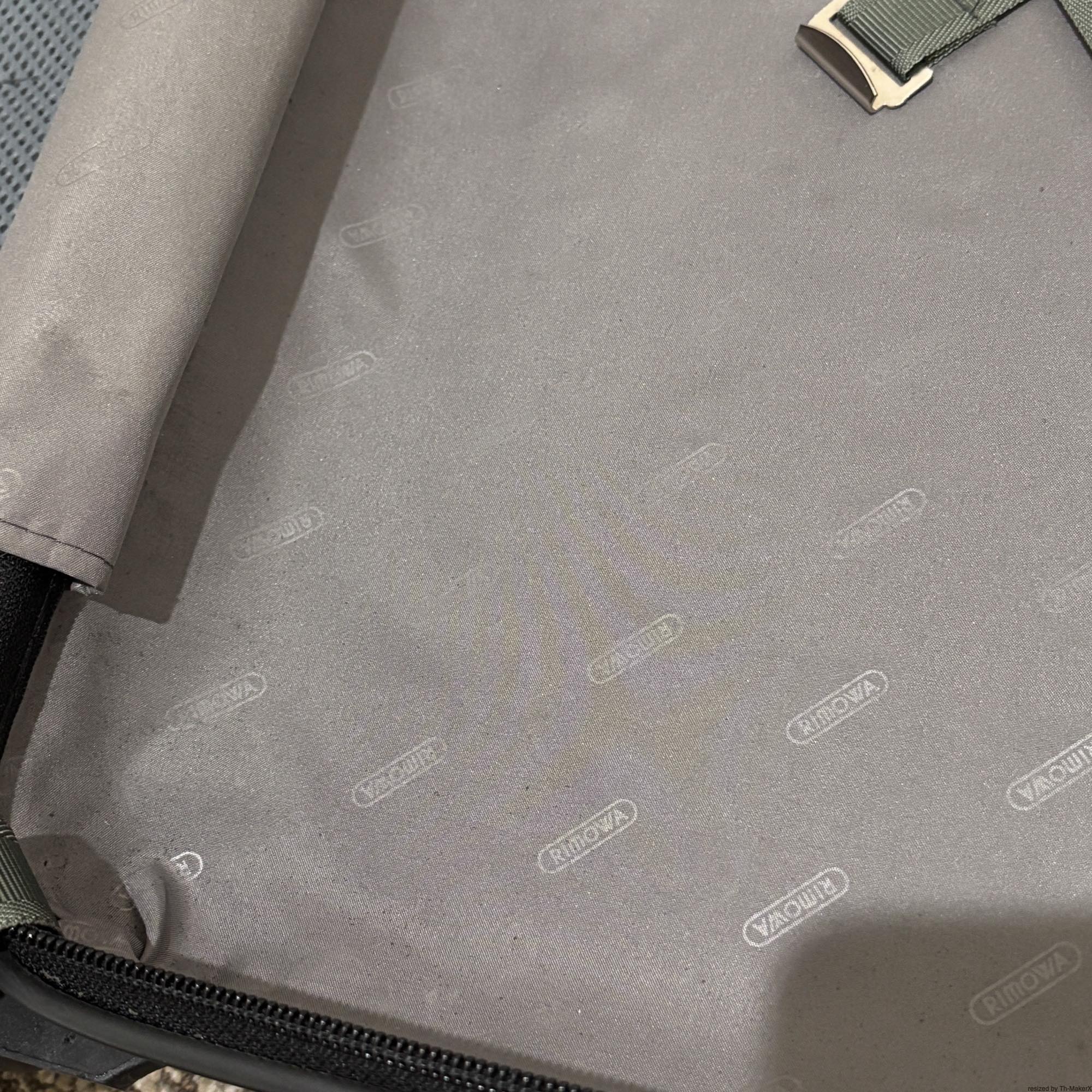 リモワ エッセンシャル(サルサ) 851.52-31 32リットル 中古美品 2輪