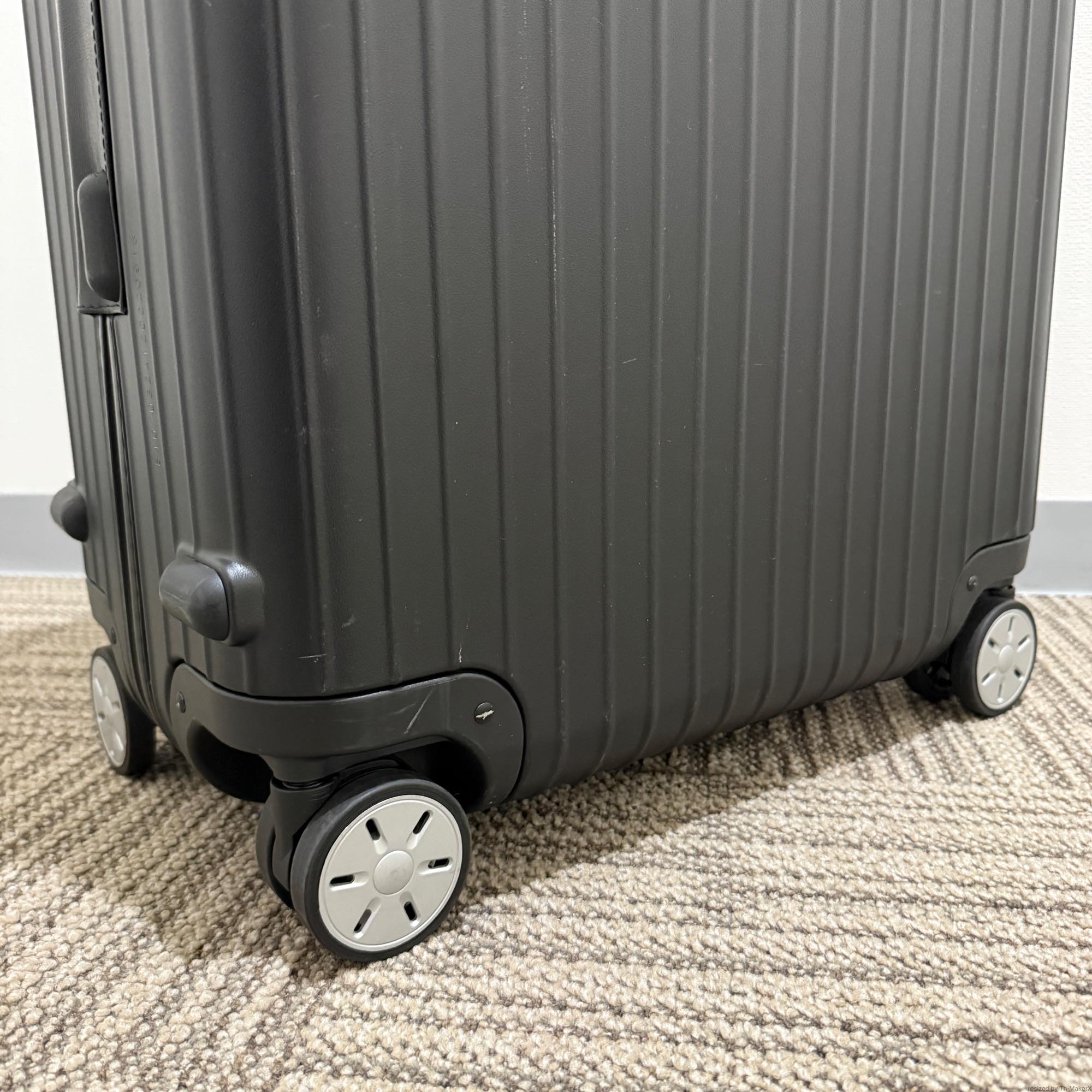 リモワ サルサ 810.70-4 78リットル 中古美品 4輪