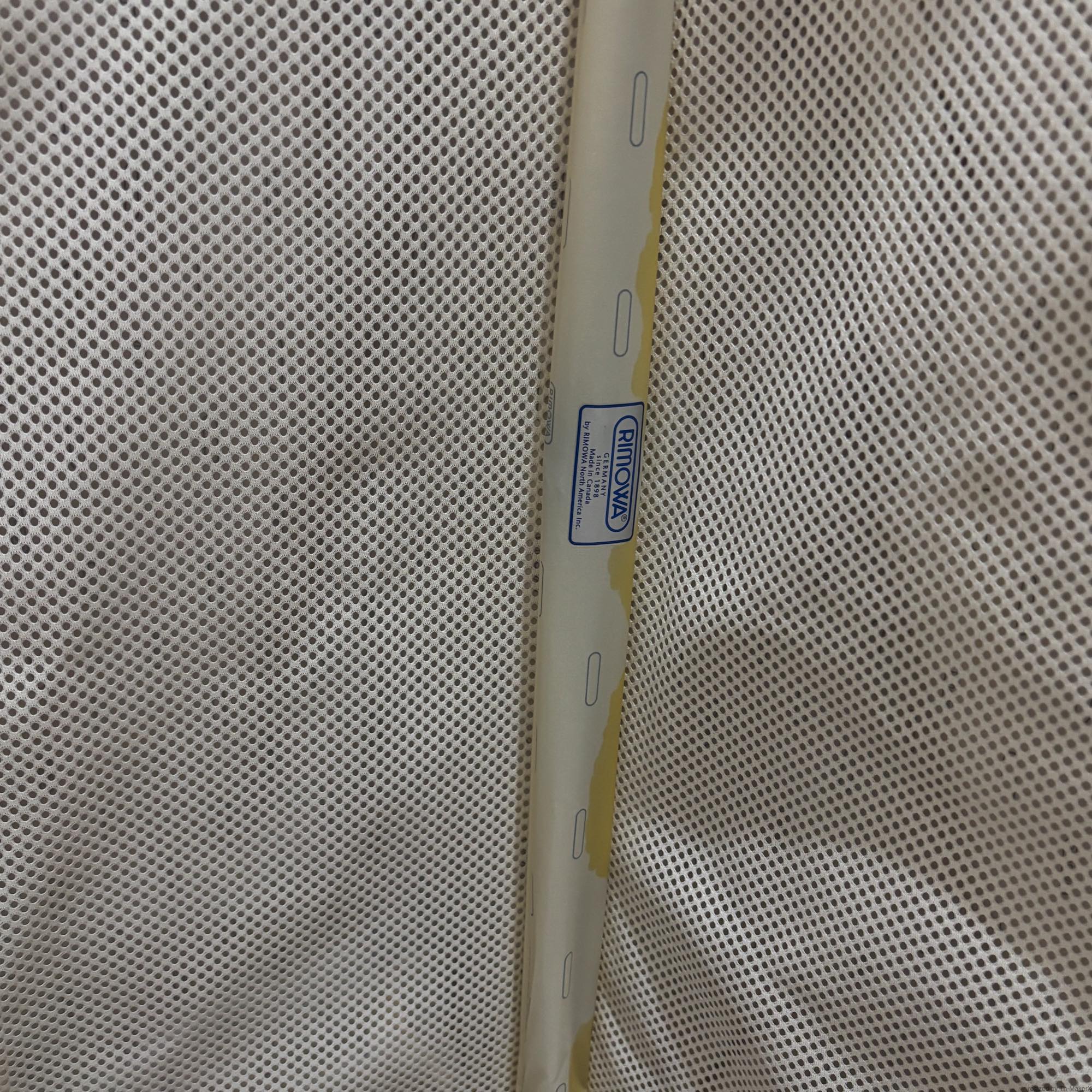 リモワ エッセンシャルライト(サルサエアー) 中古美品 822.70-4 80リットル 4輪