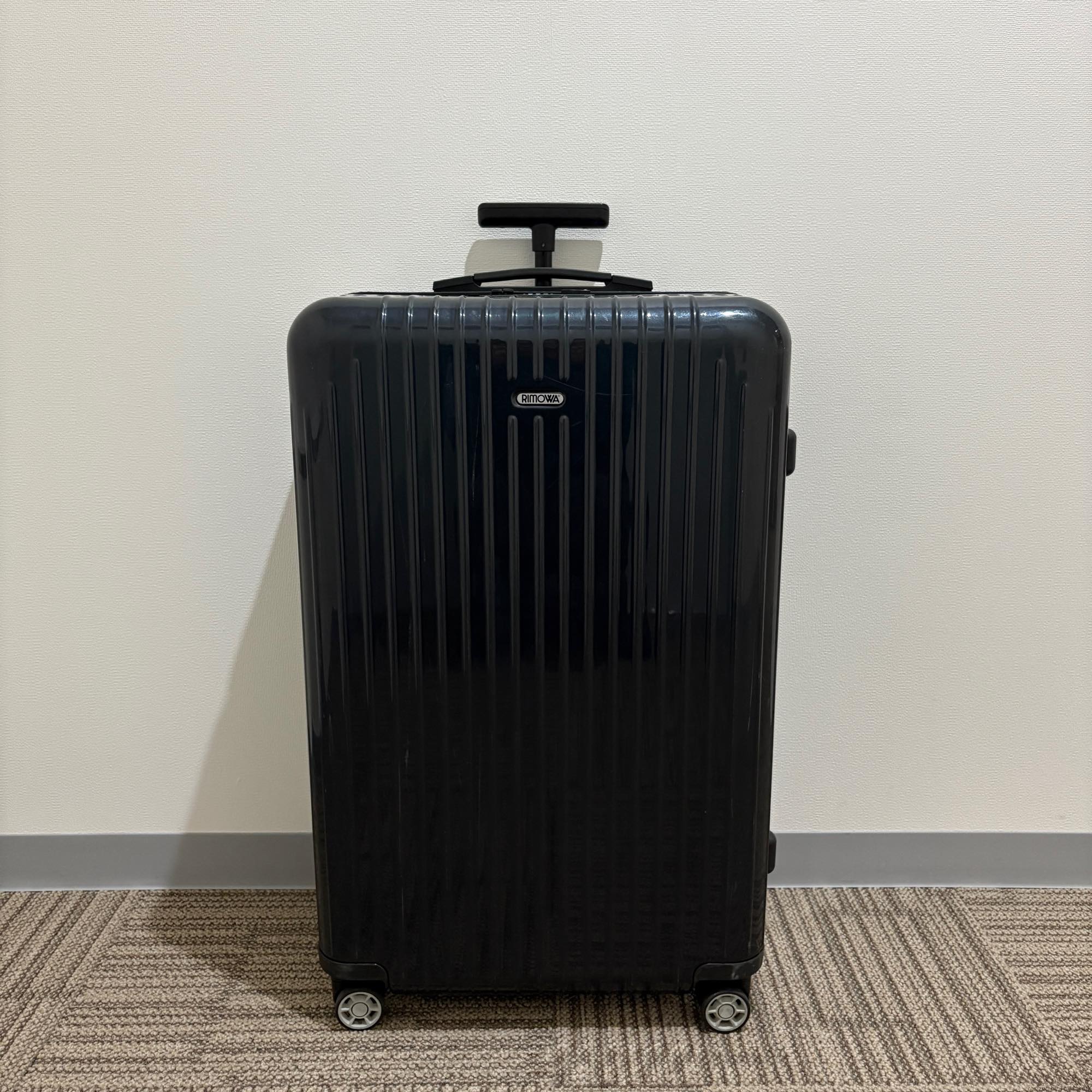 リモワ サルサエアー 825.70-4 80リットル 中古美品 4輪