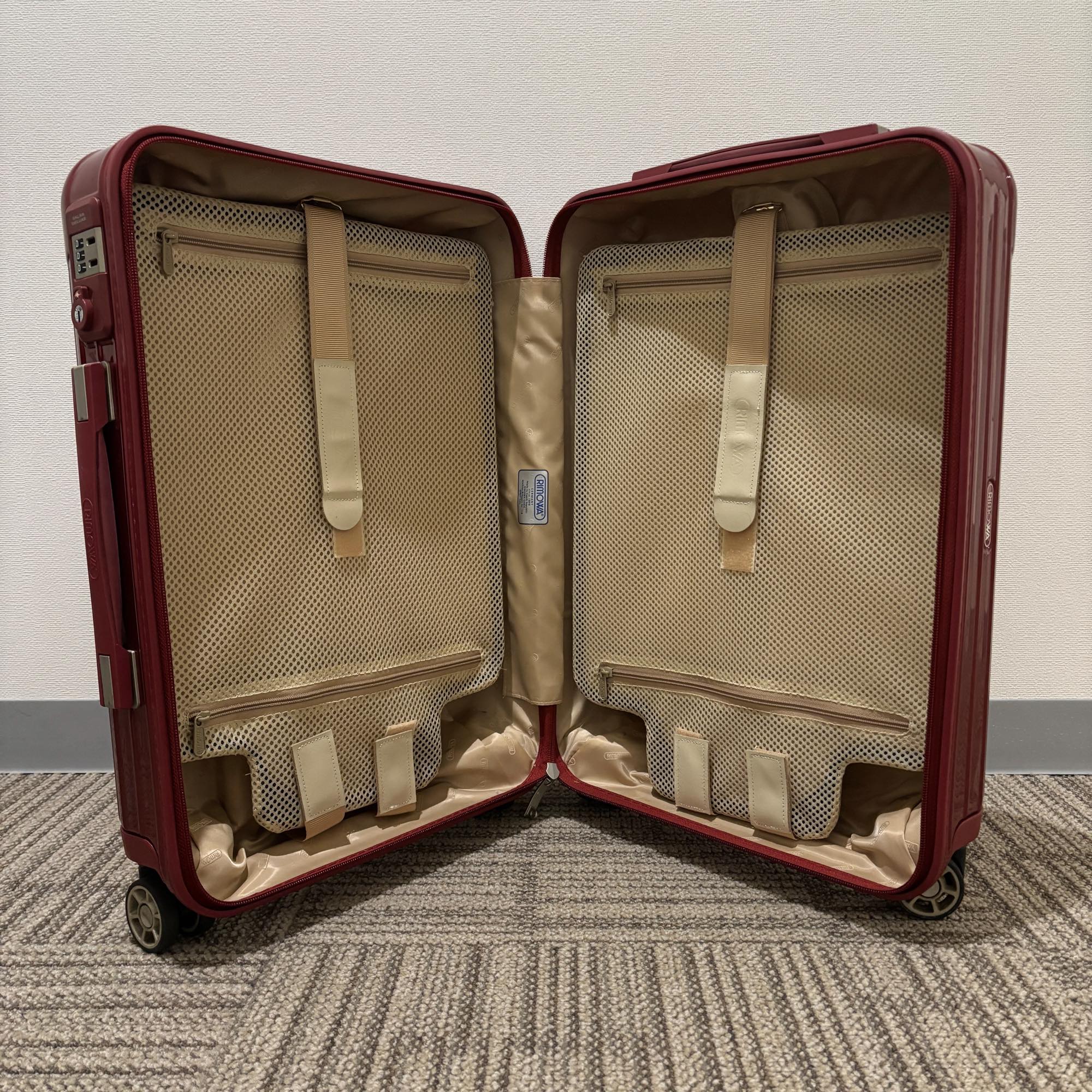 リモワ エッセンシャル(サルサ デラックス) 830.52.53.4 中古美品 32リットル 4輪