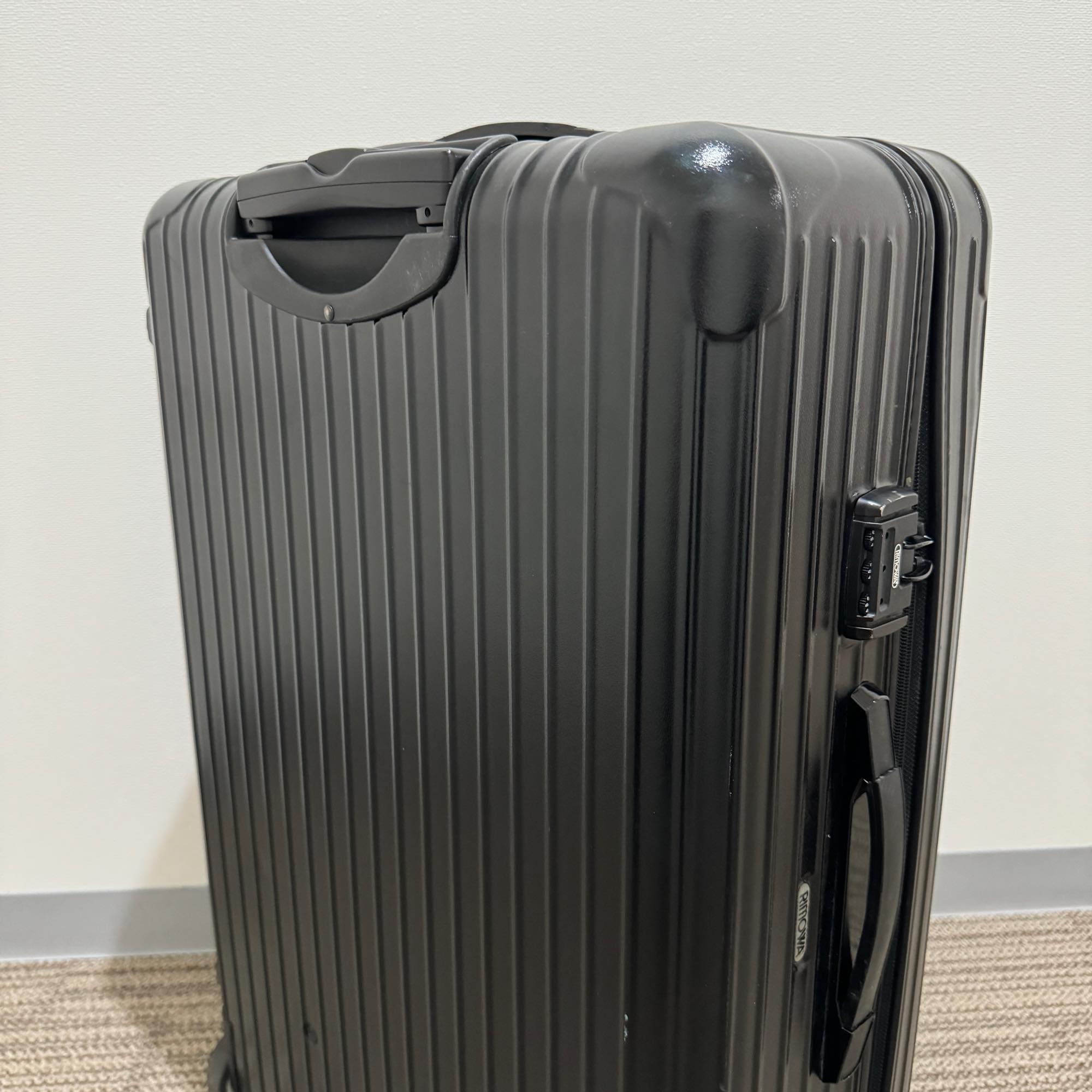 リモワ サルサ 中古商品 851.70-4 87リットル 2輪