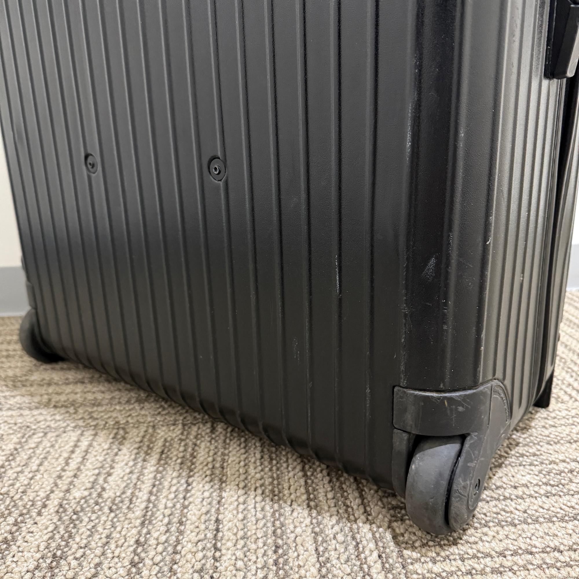 リモワ サルサ 851.77-4 104リットル 中古商品 2輪