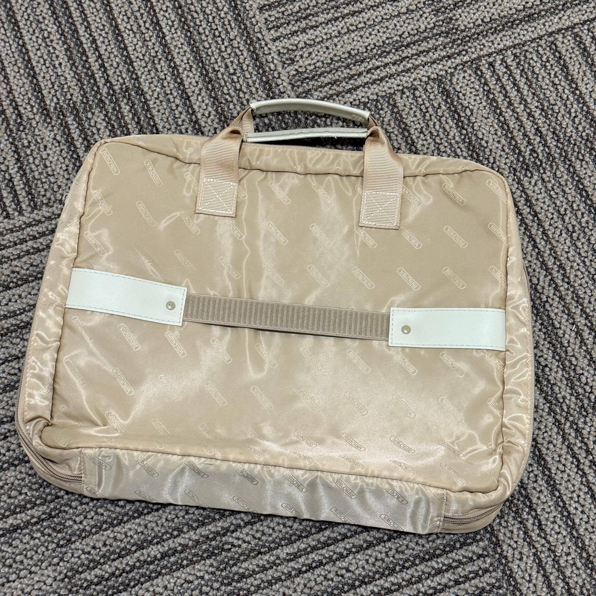 リモワ サルサデラックス U853.40-4 中古美品 25リットル 2輪