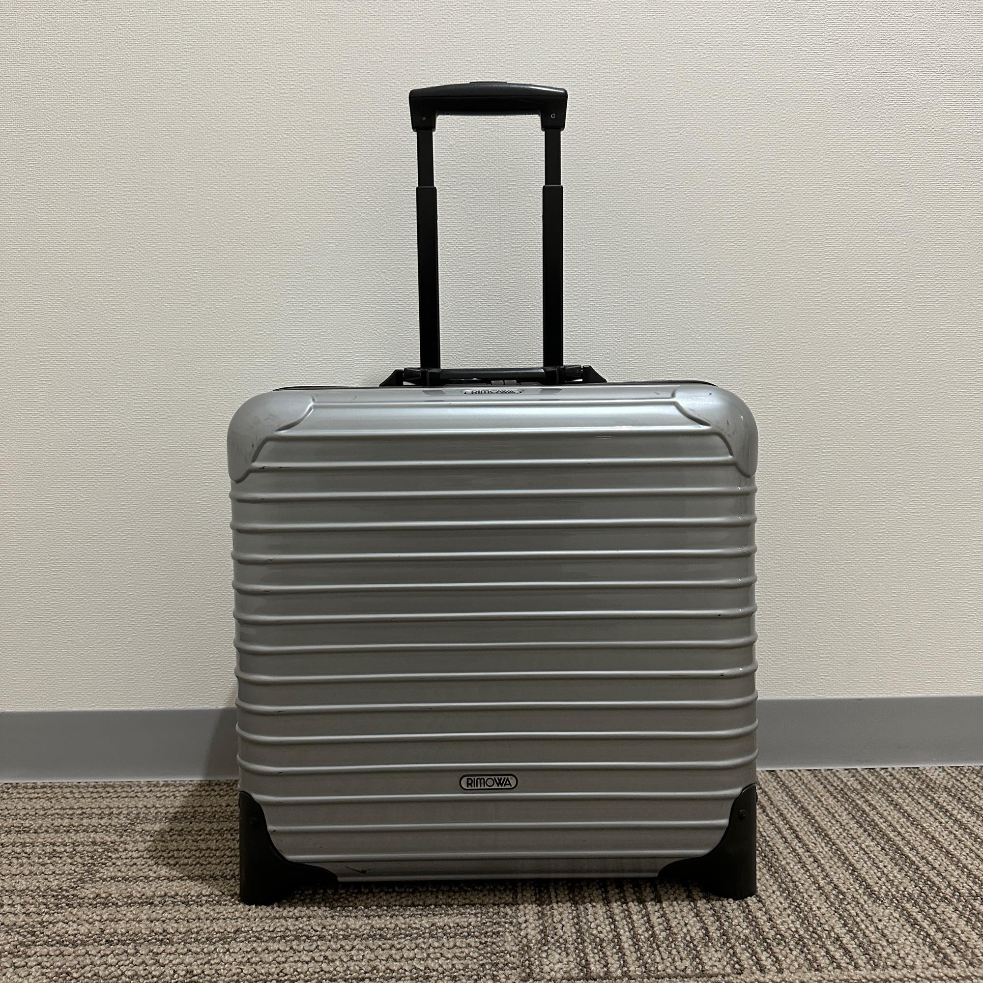 リモワ サルサ 856.40-4 中古美品 25リットル 2輪
