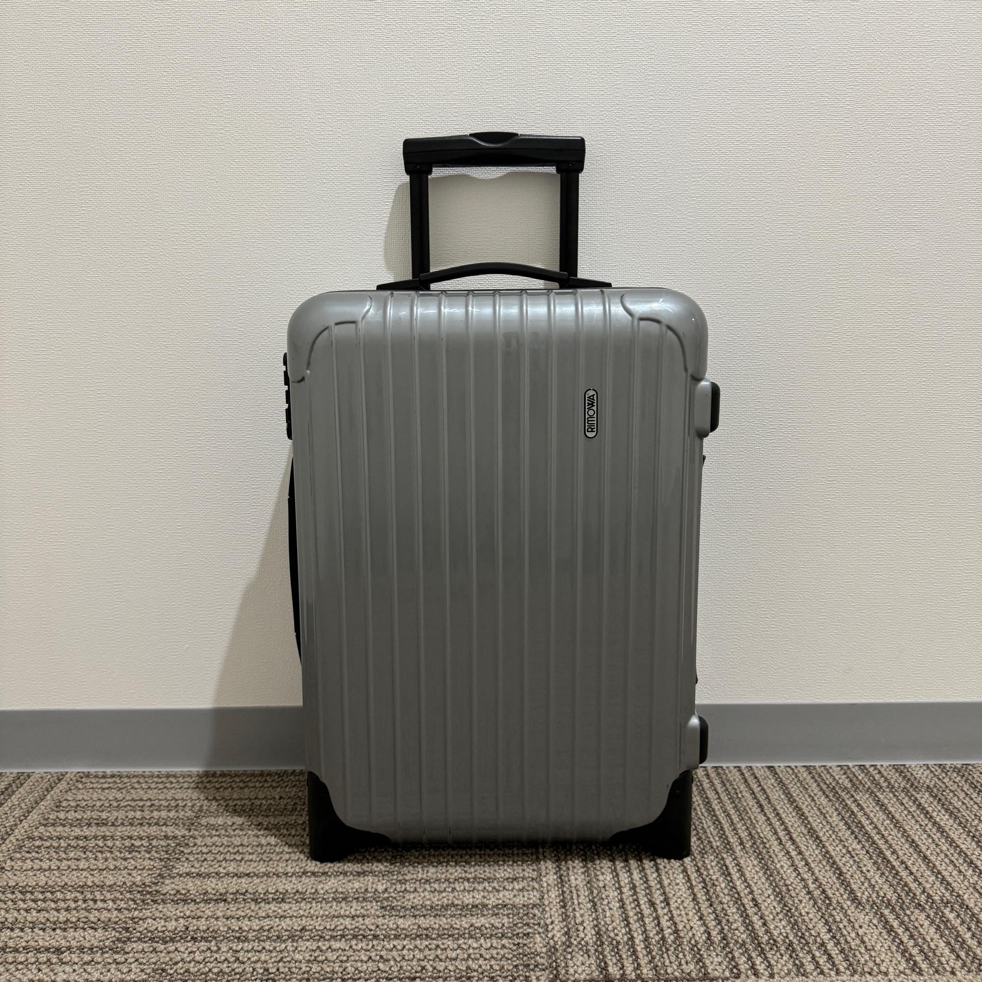 リモワ サルサ 中古美品 856.52-4 35リットル 2輪