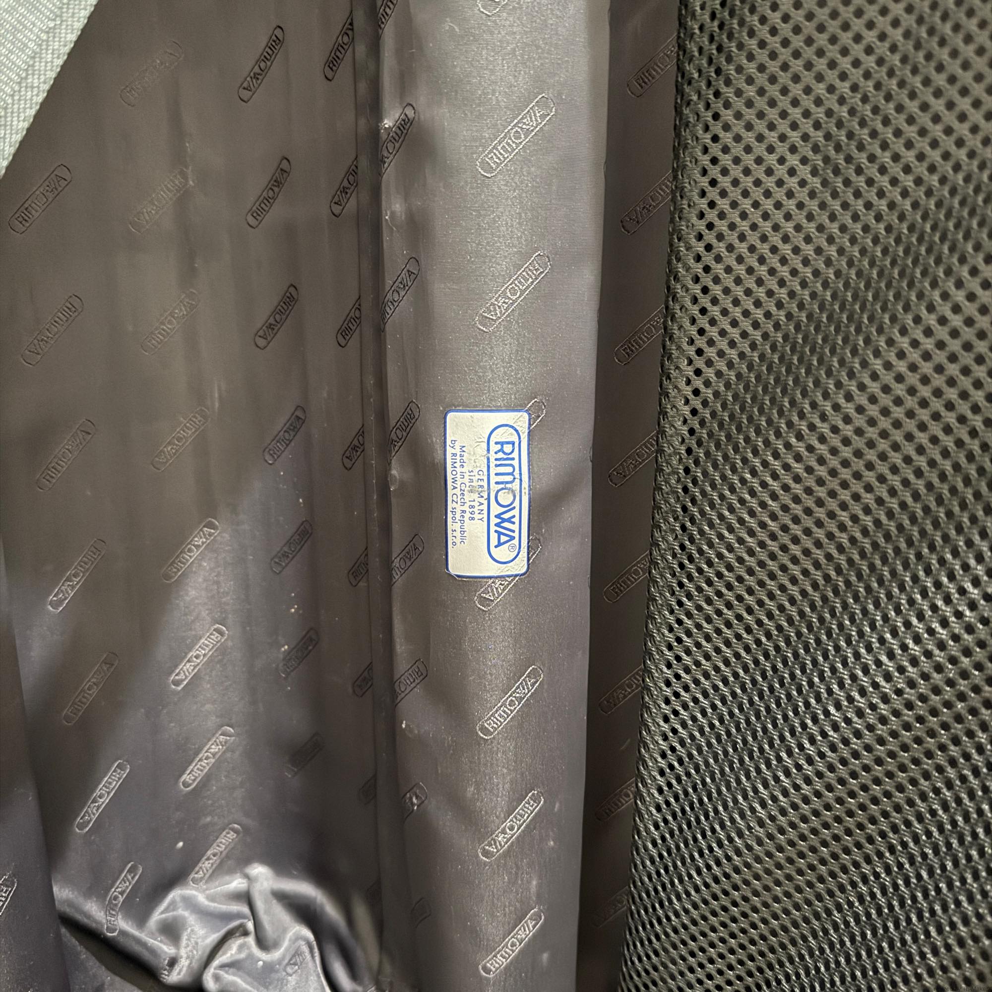 リモワ サルサ 中古美品 857.52-4 35リットル 2輪