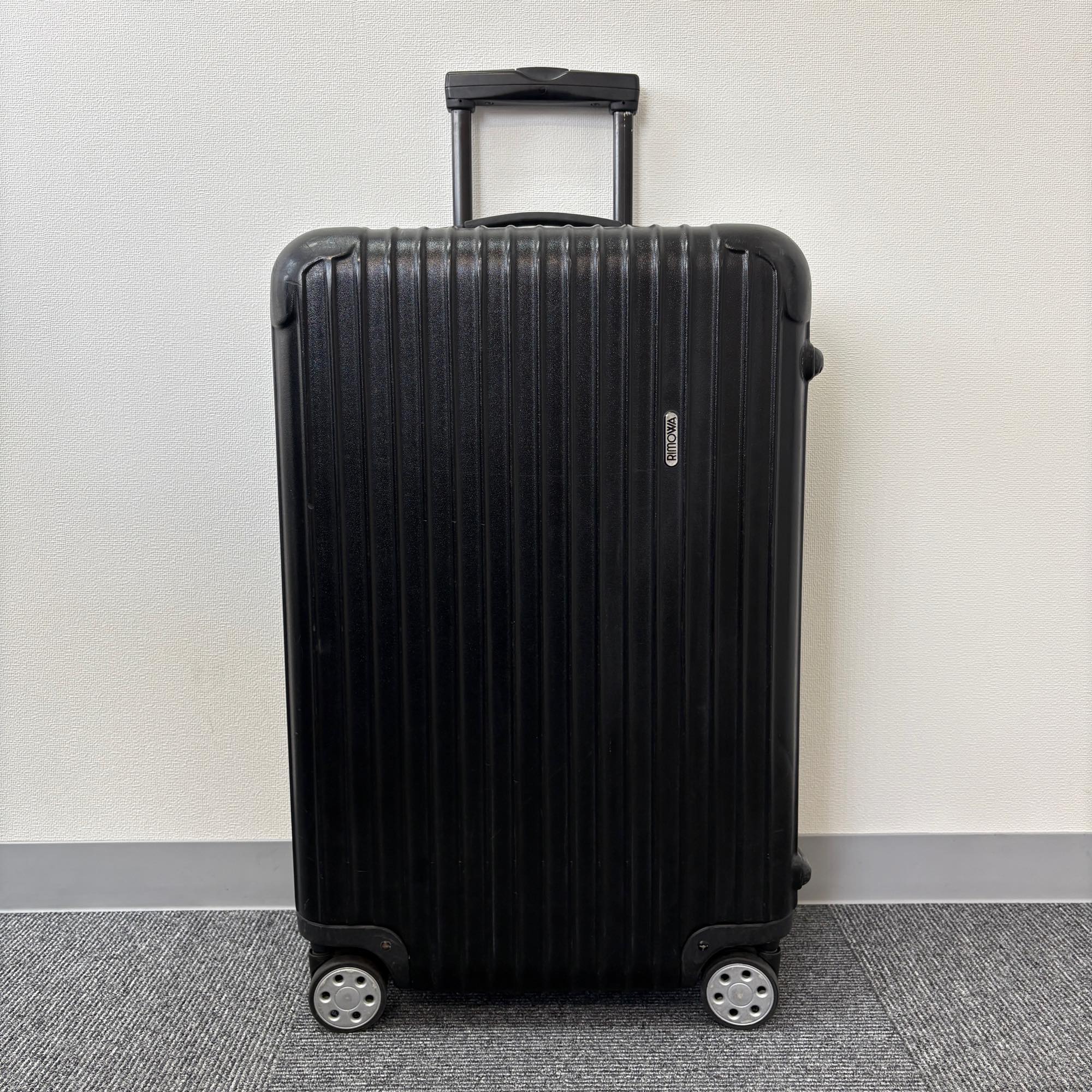 リモワ サルサ(エッセンシャル) 中古商品 871.63-4 63リットル 4輪