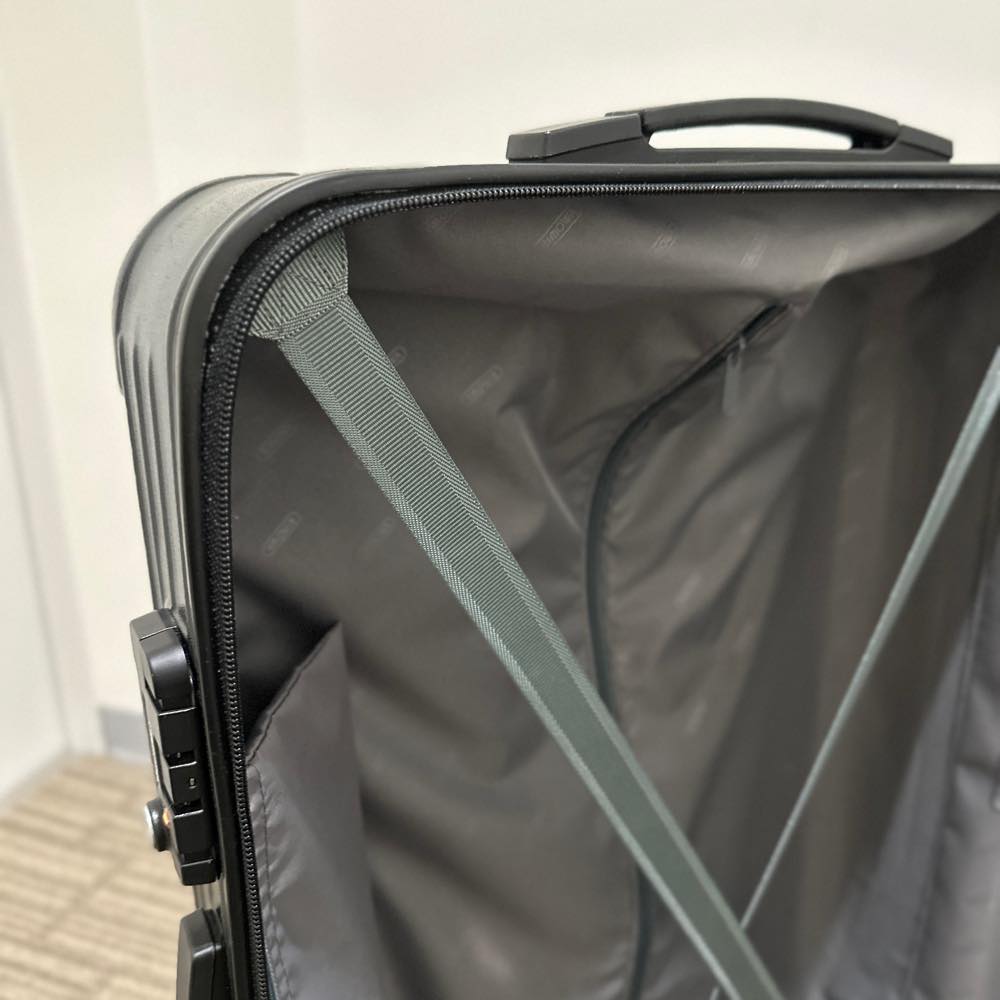 リモワ サルサ 中古美品 871.70-4 82リットル 4輪