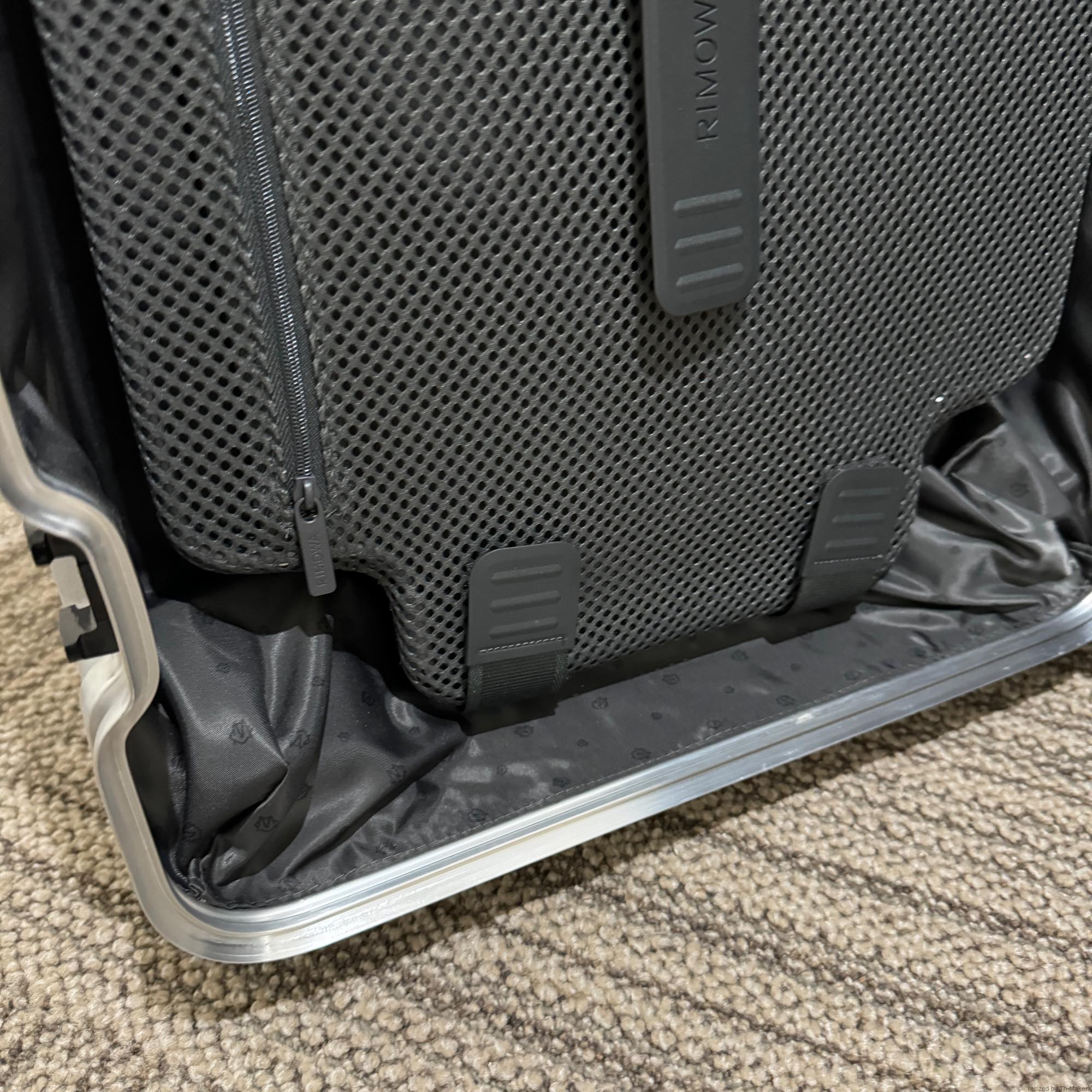 リモワ オリジナル 925.53.00.4-4 キャビン アウトレット品 35リットル 4輪