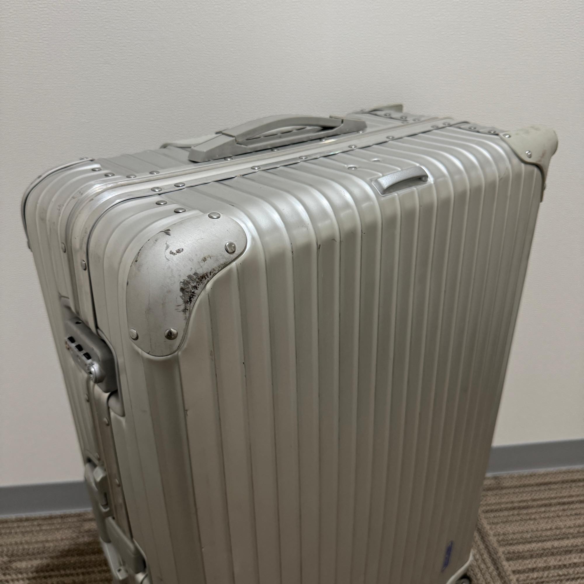 リモワ トパーズ 中古商品 932.70-4 82リットル 4輪(copy)