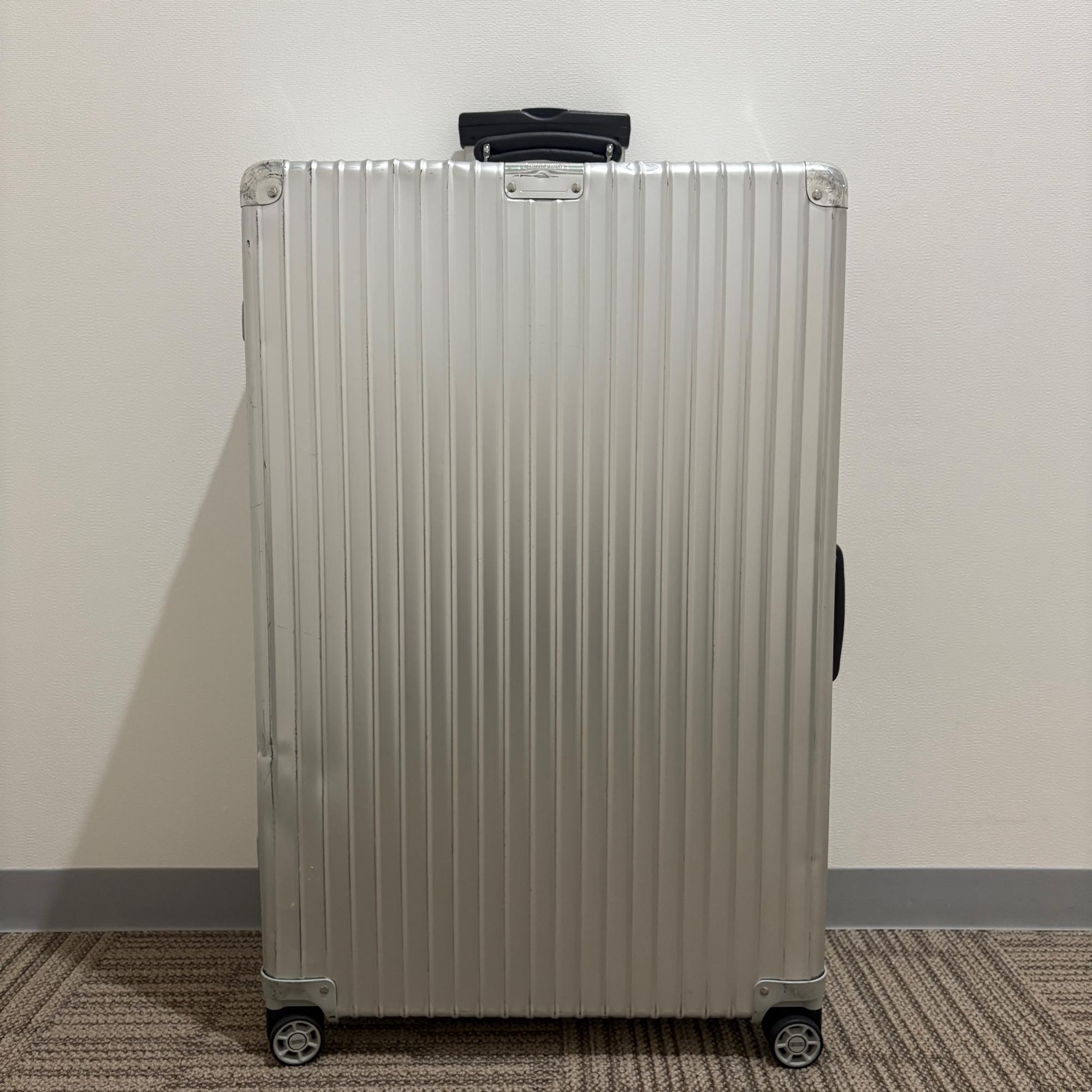 リモワ クラシックフライト 中古美品 971.77-4 97リットル 4輪
