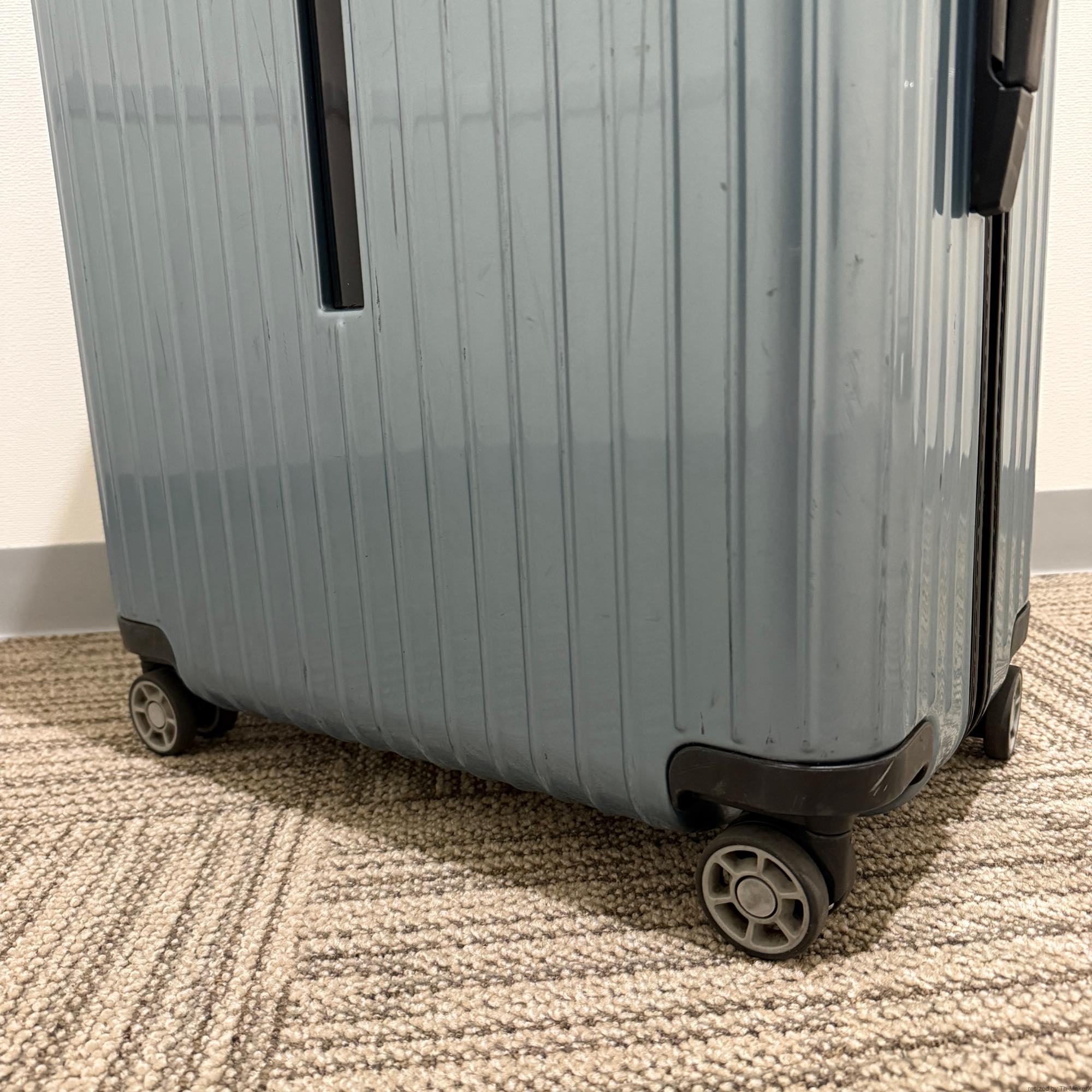 リモワ サルサ エアー 中古商品 824.70-5 80リットル 4輪