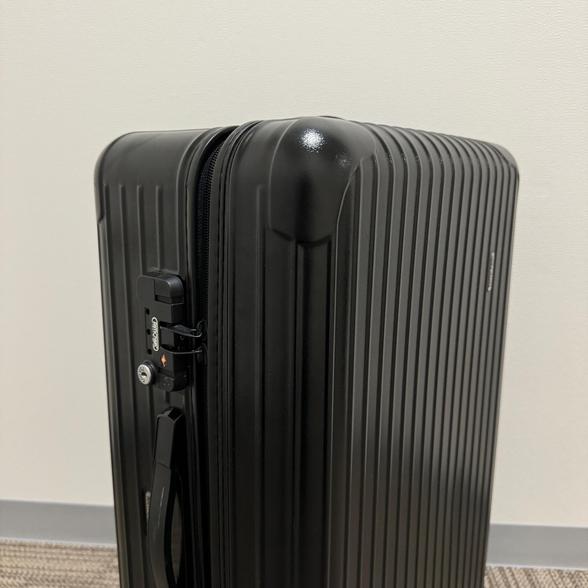 リモワ サルサ 851.63-5 中古美品 63リットル 2輪