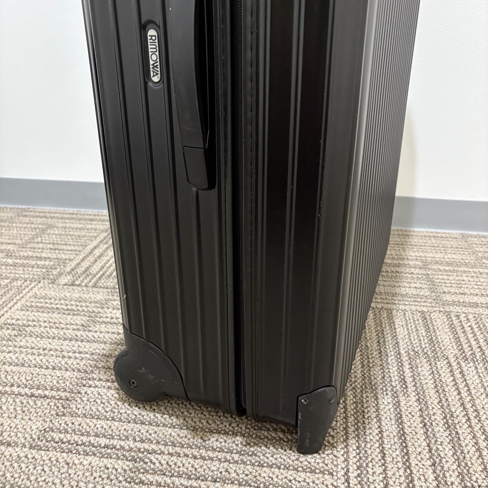 リモワ サルサ 851.77-5 104リットル 中古美品 2輪