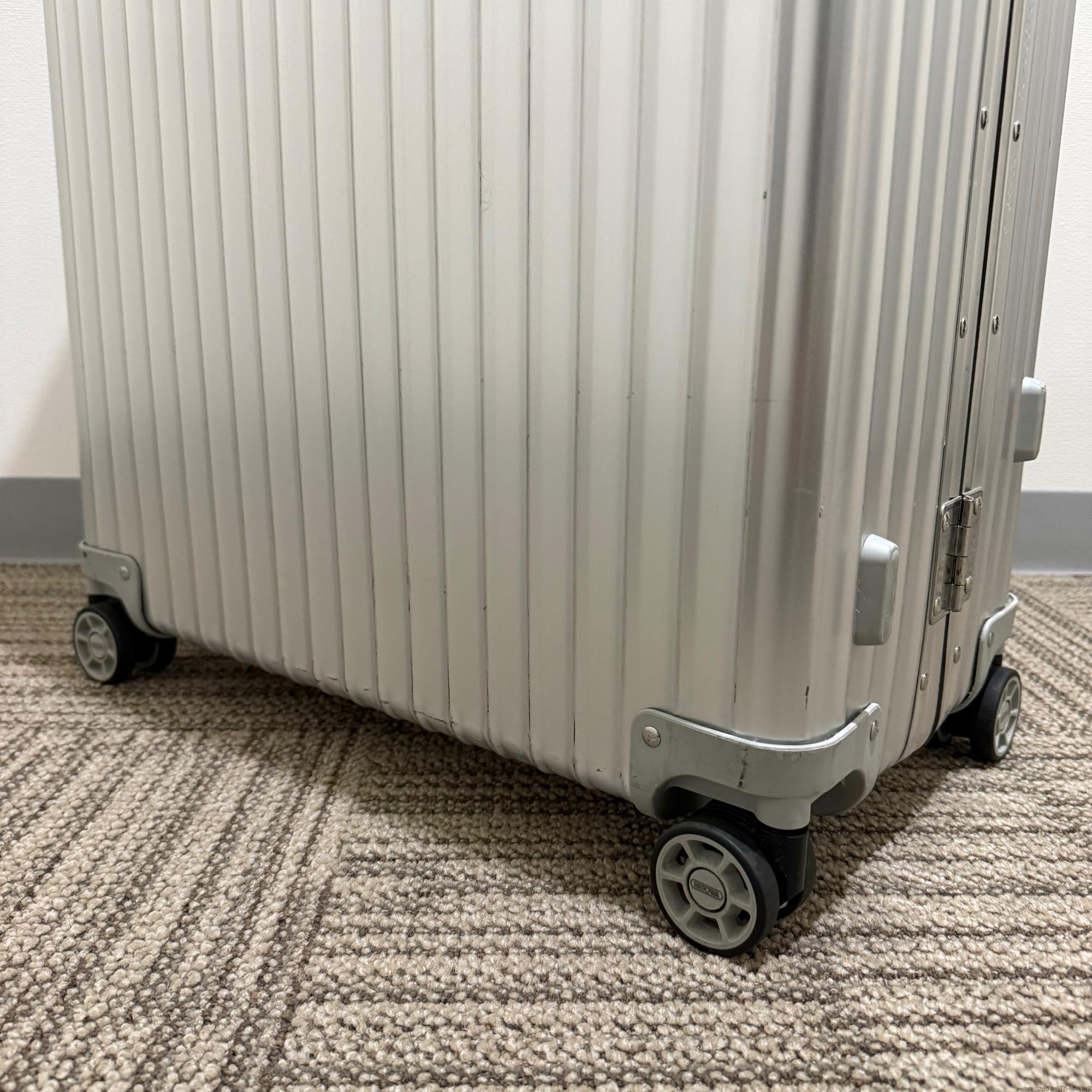 リモワ ルフトハンザ クラシックフライト 中古美品 84L 4輪