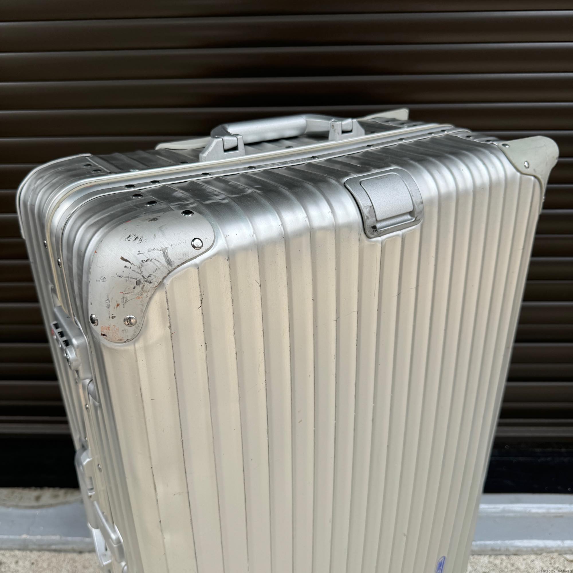 リモワ トパーズ 中古商品 932.70-5 82リットル 4輪