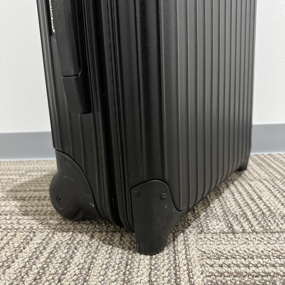 リモワ サルサ 851.52-6 32リットル 中古商品 2輪