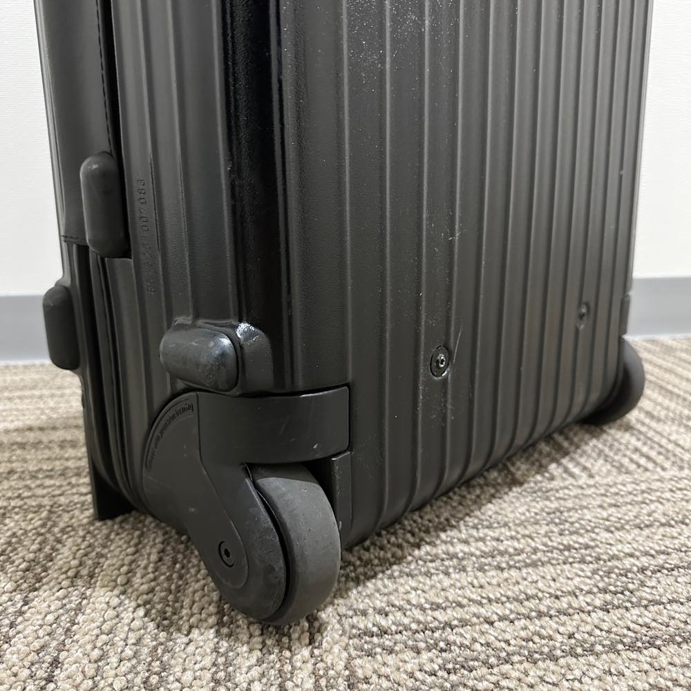リモワ サルサ 851.52-6 32リットル 中古商品 2輪
