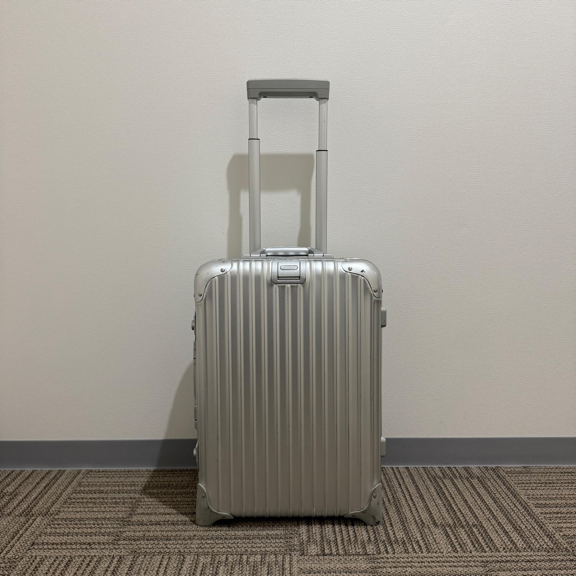 リモワ トパーズ 920.52-6 中古美品 32リットル 2輪