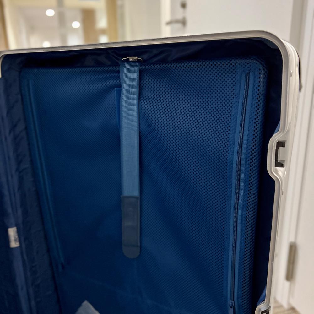 リモワ トパーズ 中古商品 932.77-6 104リットル 4輪