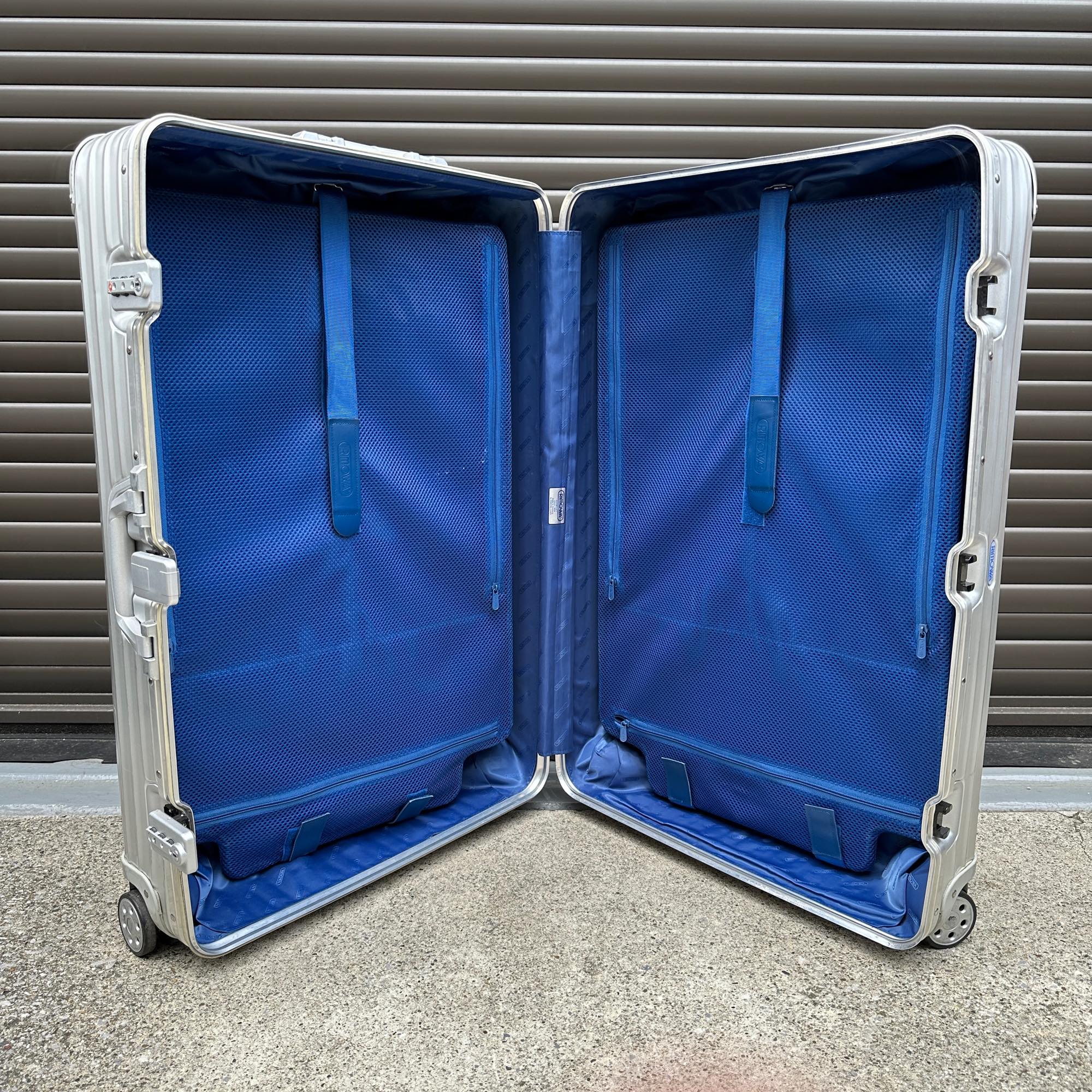 リモワ トパーズ 中古商品 932.77-7 104リットル 4輪