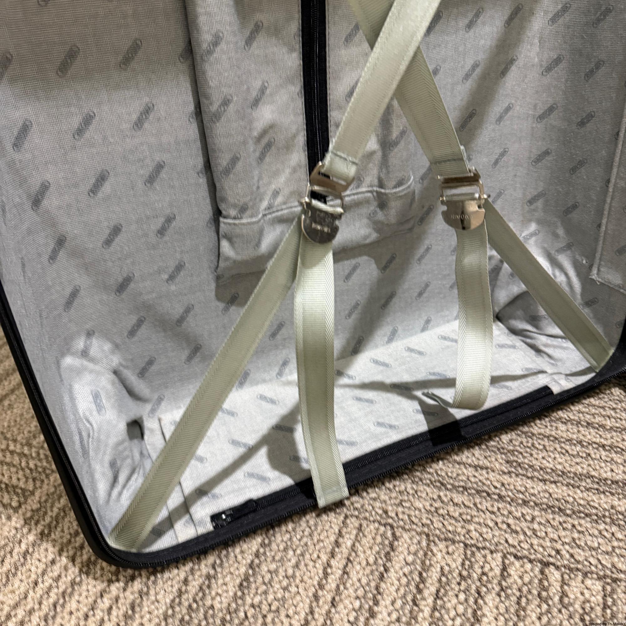 リモワ サルサ 中古美品 851.70-8 87リットル 2輪
