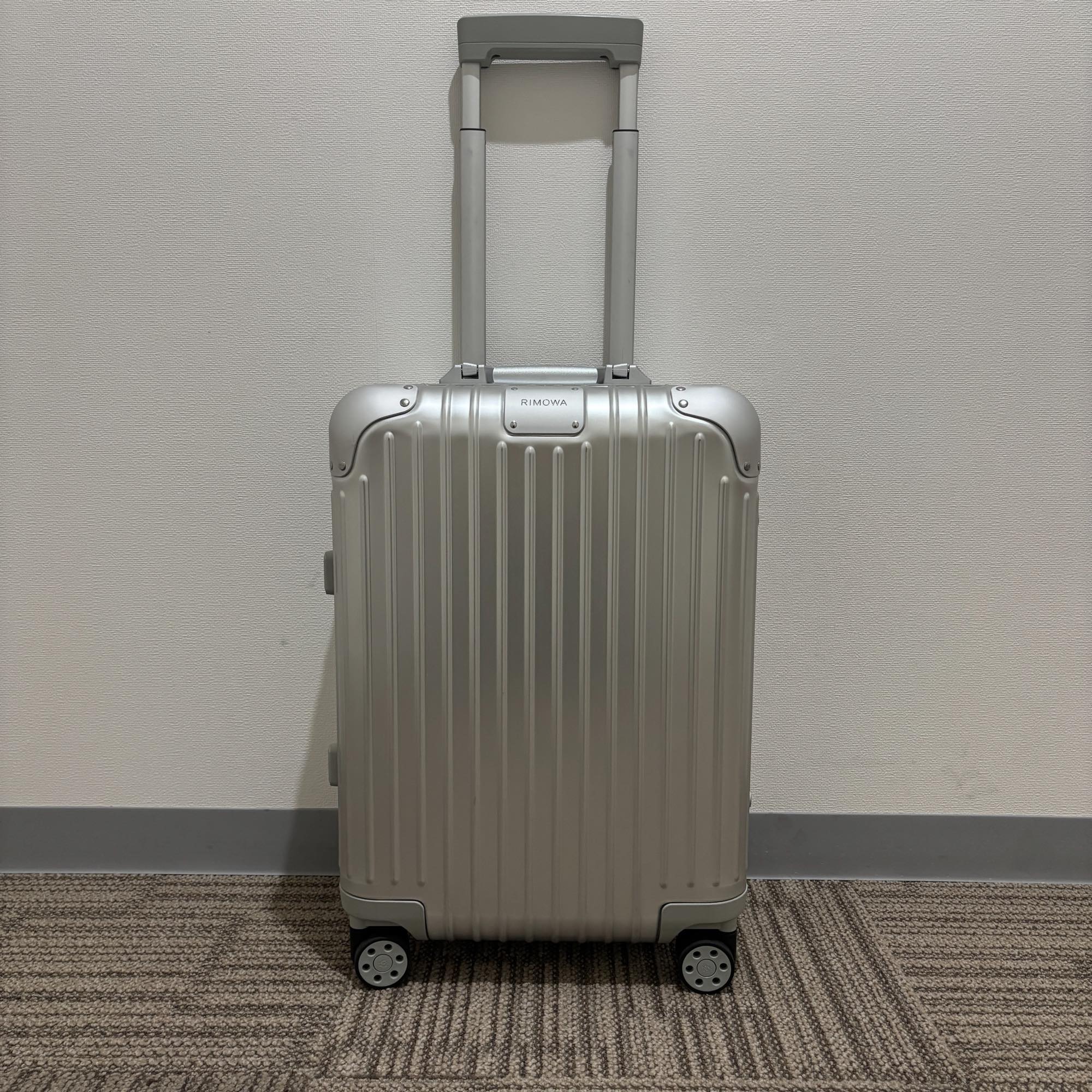 リモワ オリジナル 925.53.00.4-8 キャビン 中古美品 35リットル 4輪