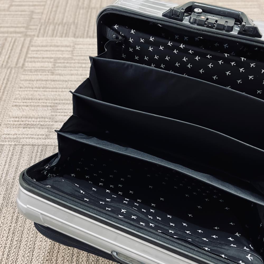 リモワ ルフトハンザ サルサデラックス ハイブリッド 808.52 42リットル 中古美品 2輪