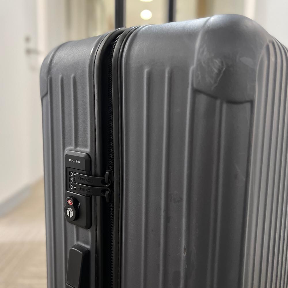 リモワ サルサ 810.70.35.4 78リットル 中古商品 4輪