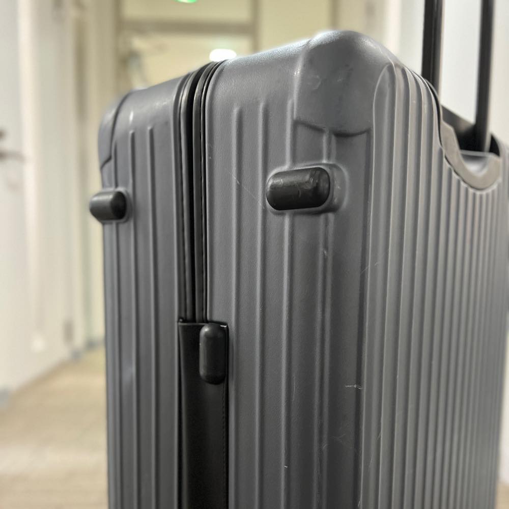 リモワ サルサ 810.70 78リットル 中古商品 4輪