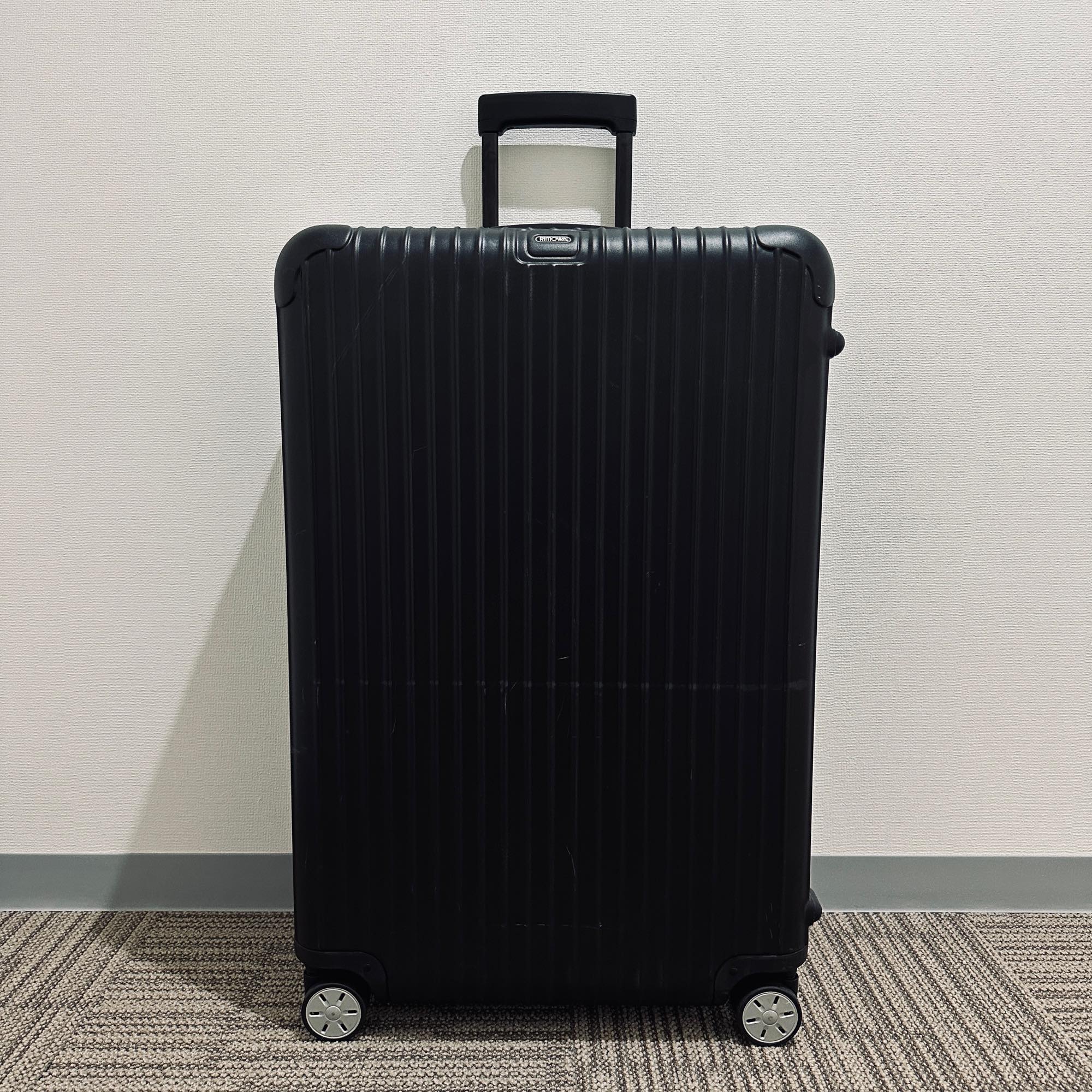 リモワ サルサ 810.77.32.4 中古商品 97リットル 4輪