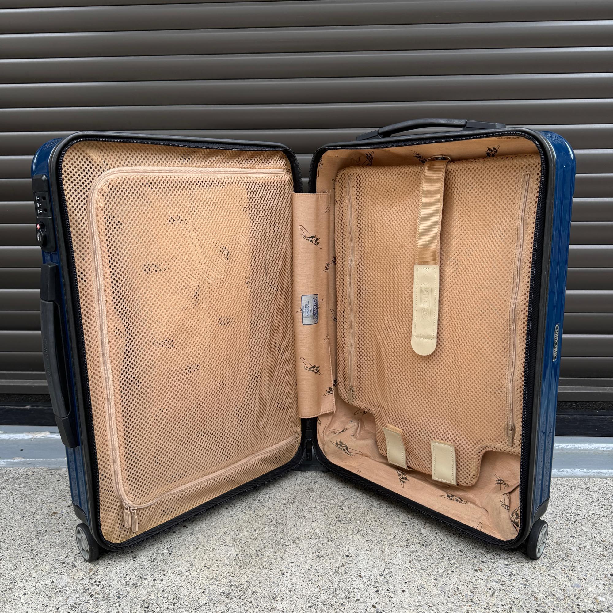 リモワ サルサ 810.90 中古商品 23リットル 2輪