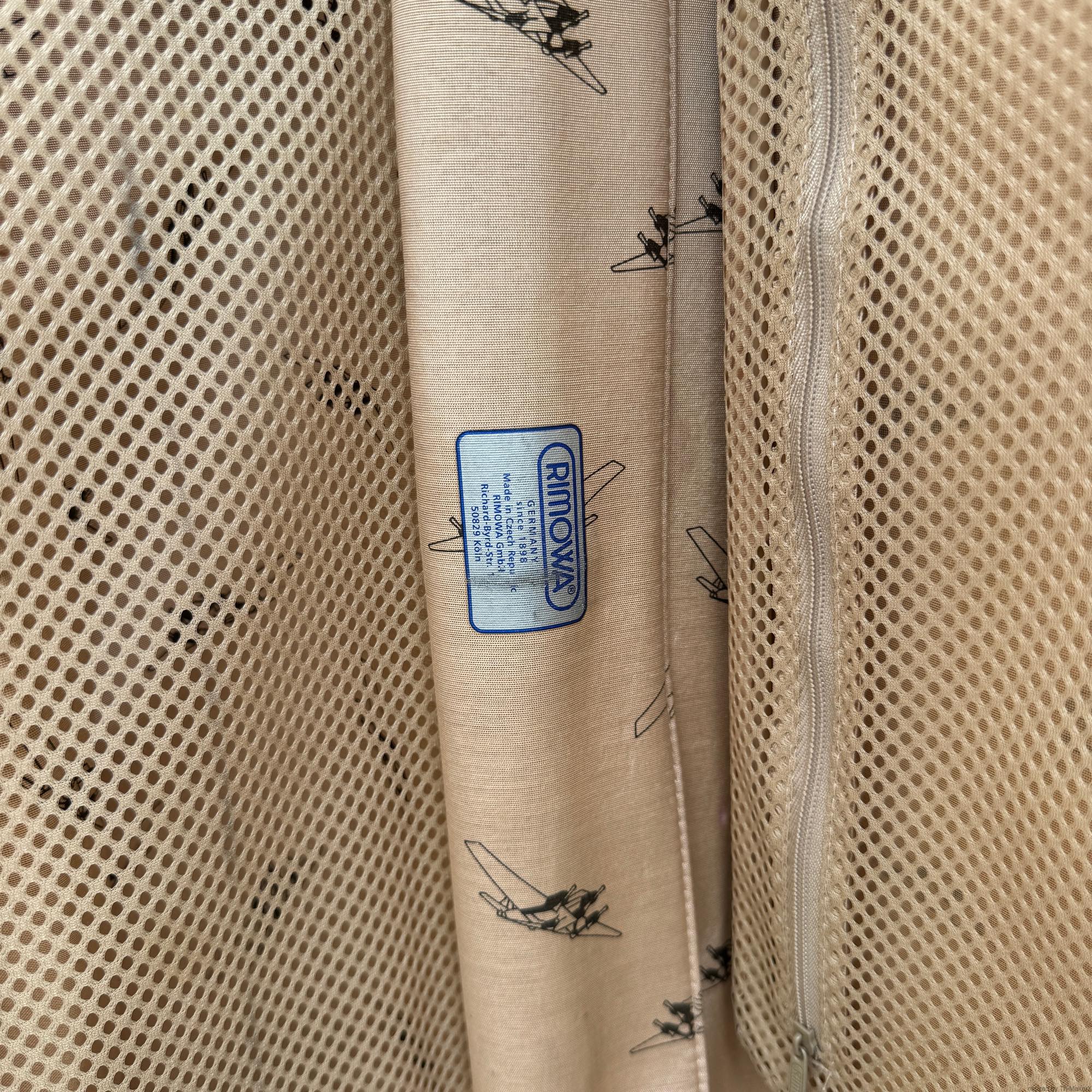 リモワ サルサ 810.90 中古商品 23リットル 2輪