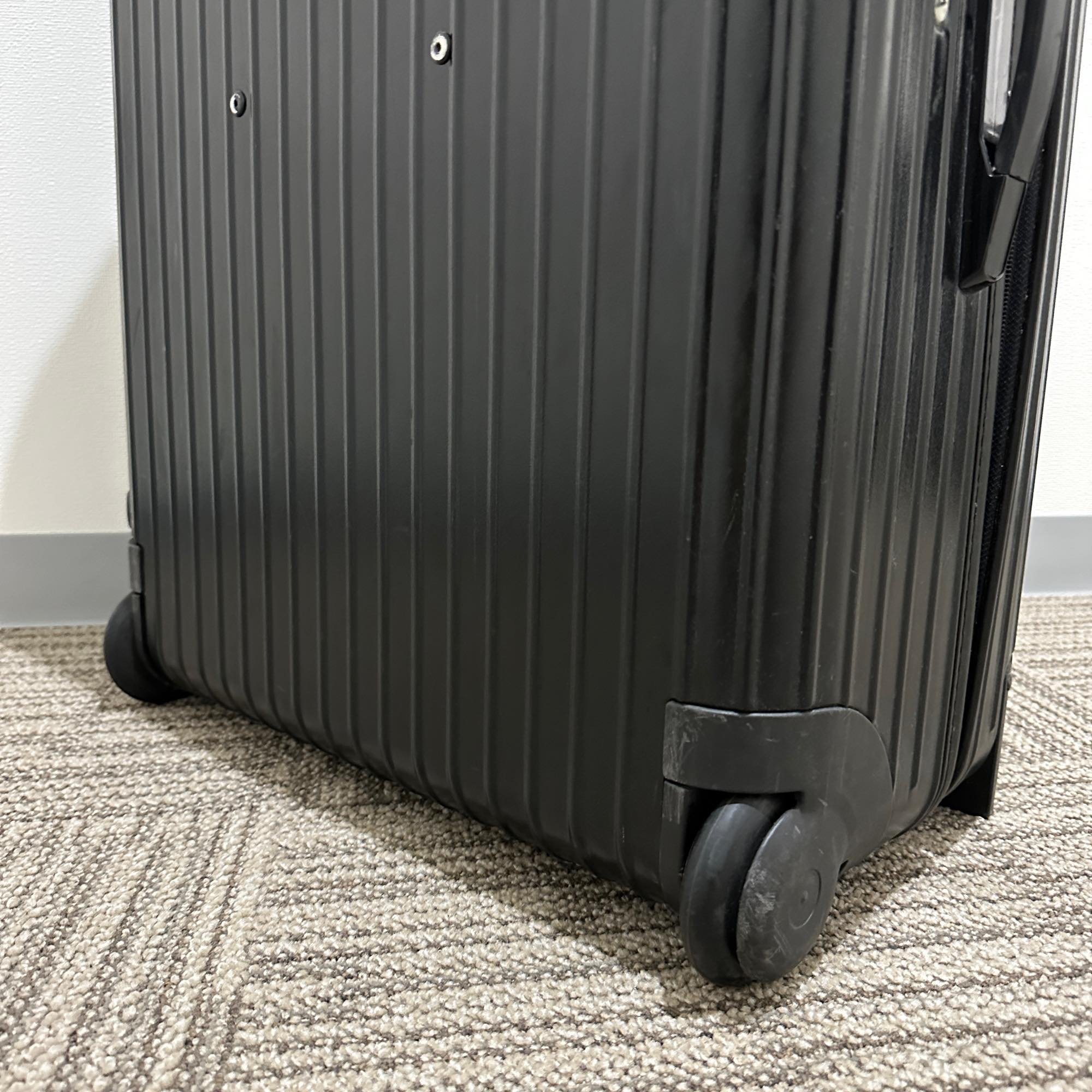 リモワ サルサ 811.70 78リットル 中古商品 2輪