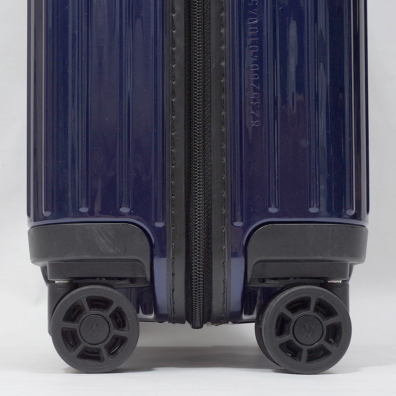 リモワ エッセンシャル ライト 823.52 キャビンS ブルー 中古商品