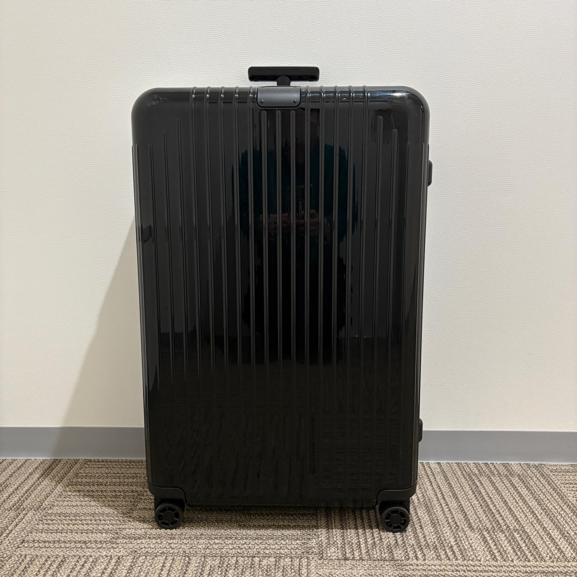 リモワ エッセンシャル ライト 823.73.62.4 チェックインL 中古美品 ブラック