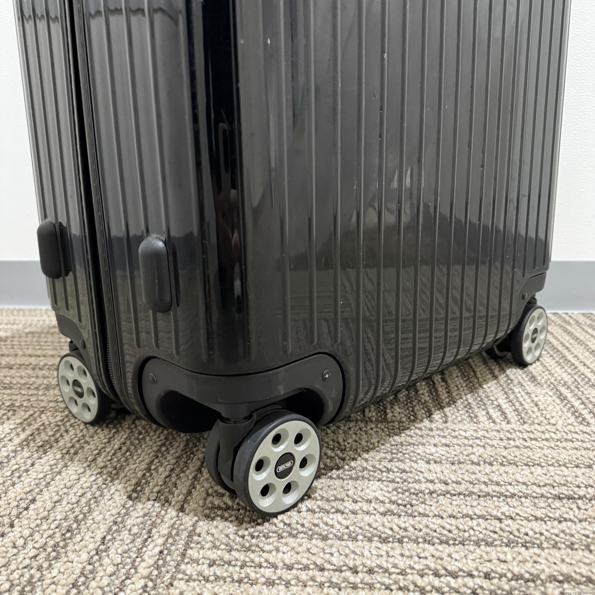リモワ サルサ デラックス 電子タグ 831.70.50.5 中古商品 78リットル 4輪