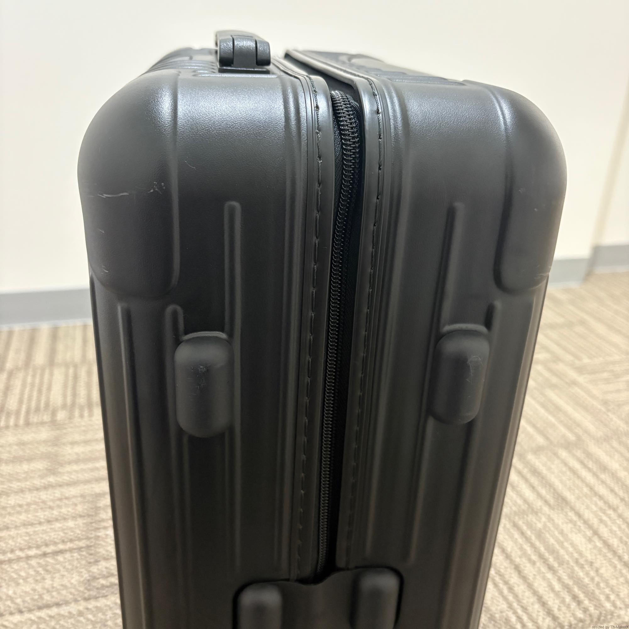 リモワ エッセンシャル 832.52.63.1 キャビンS 34L 中古美品 マットブラック